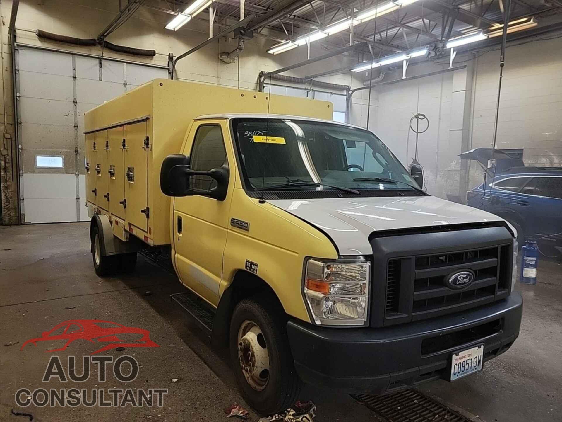 FORD ECONOLINE 2017 - 1FDXE4FS2HDC72209