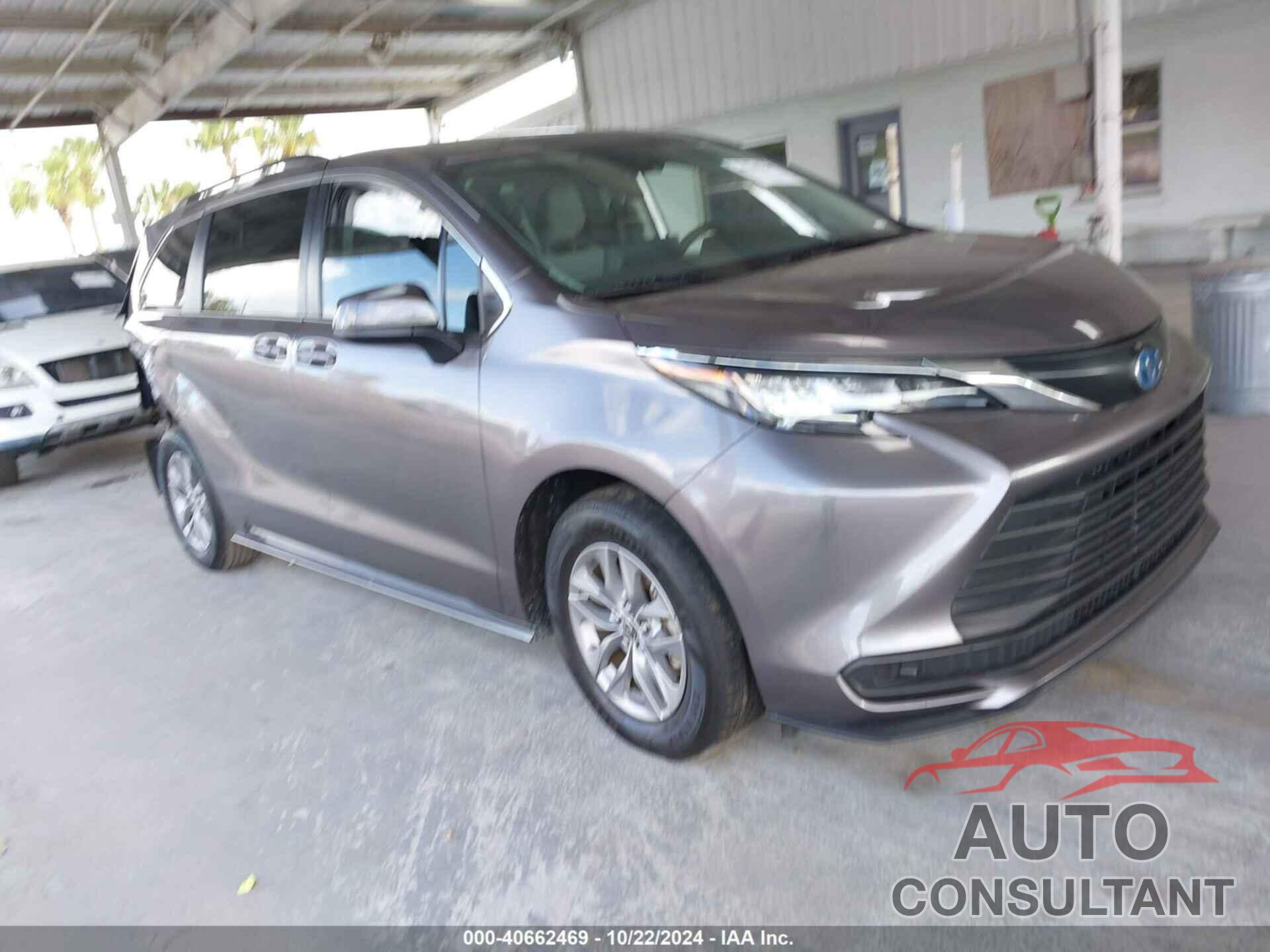 TOYOTA SIENNA 2022 - 5TDBRKEC1NS087814