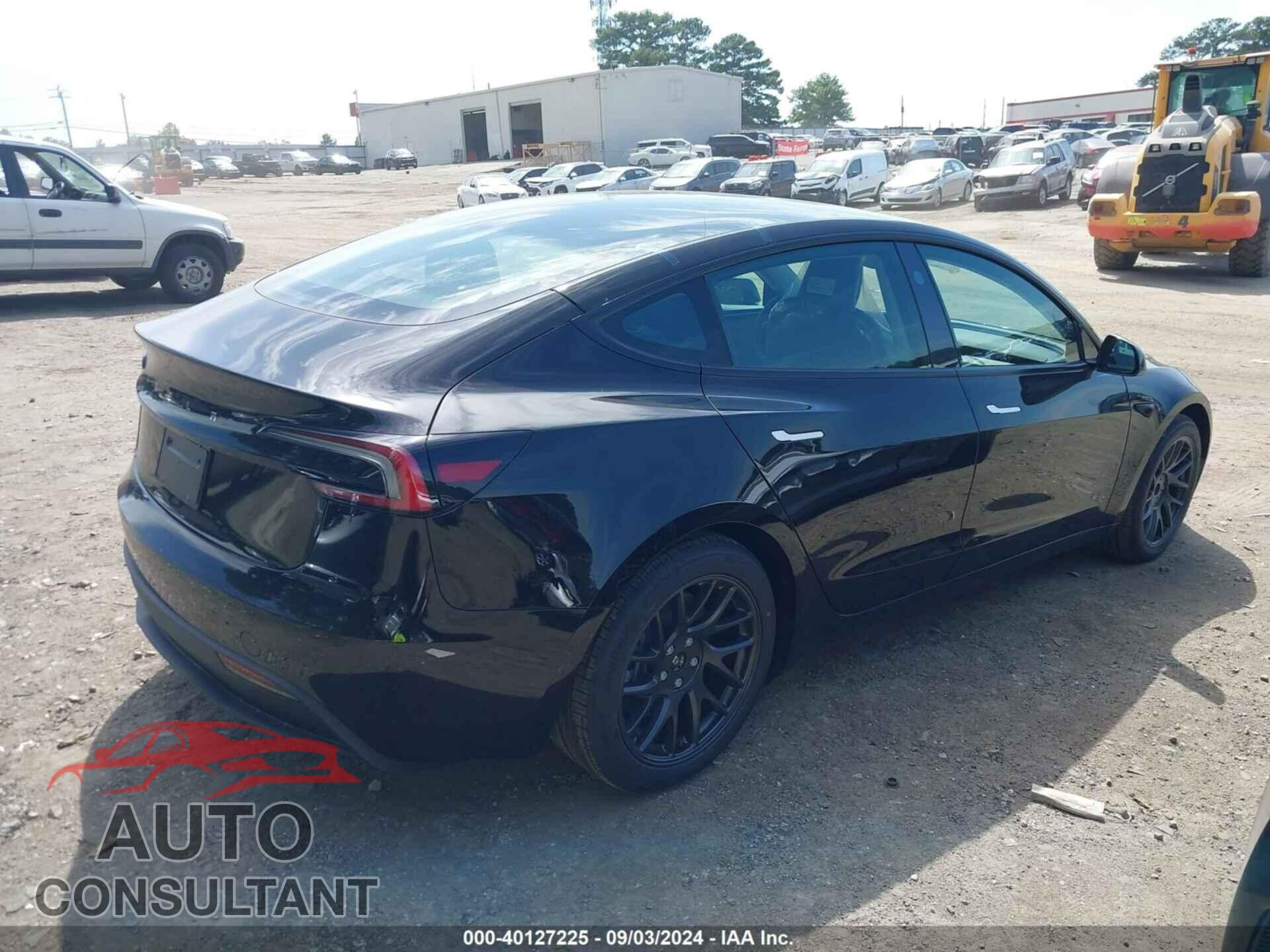 TESLA MODEL 3 2024 - 5YJ3E1EA3RF815264