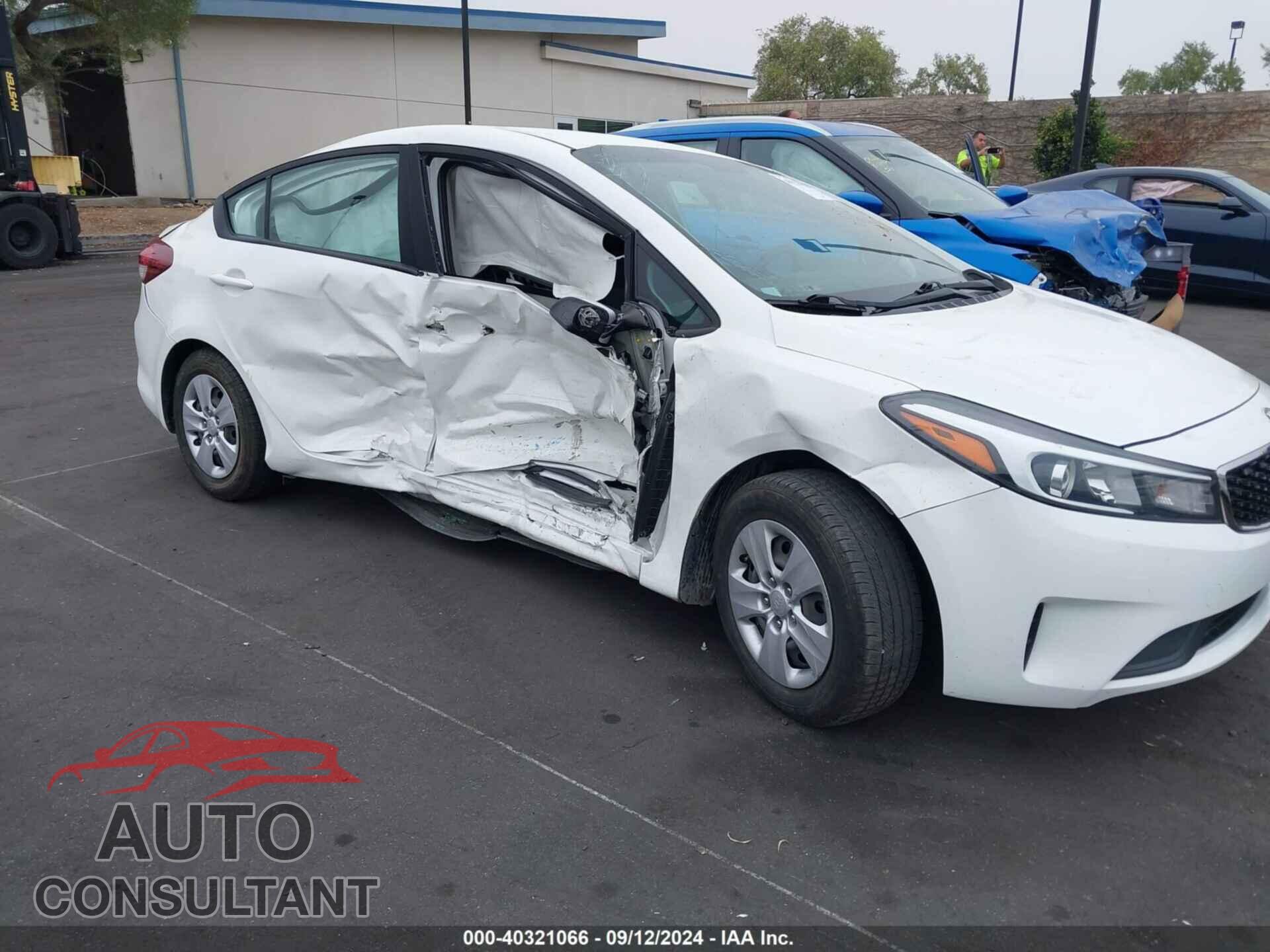 KIA FORTE 2017 - 3KPFK4A73HE140943