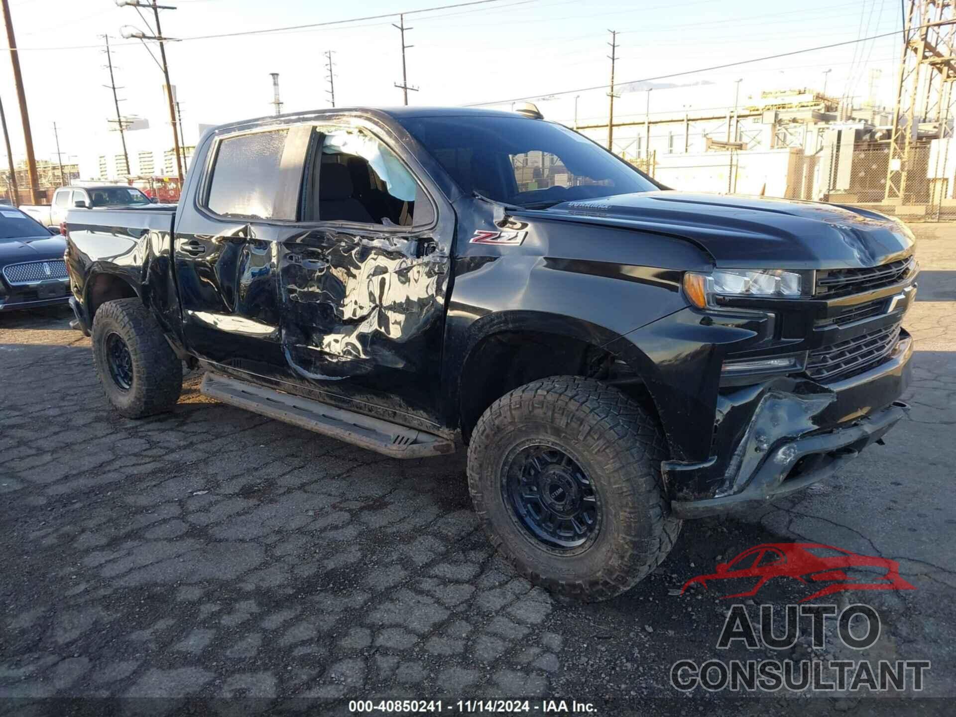 CHEVROLET SILVERADO 1500 2021 - 1GCUYEET2MZ359295