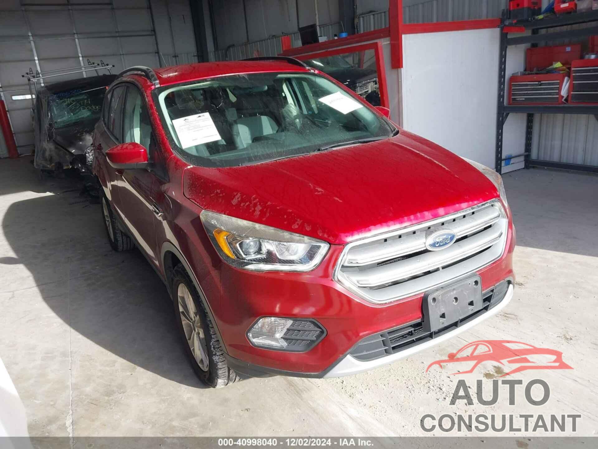 FORD ESCAPE 2017 - 1FMCU0G90HUF10564