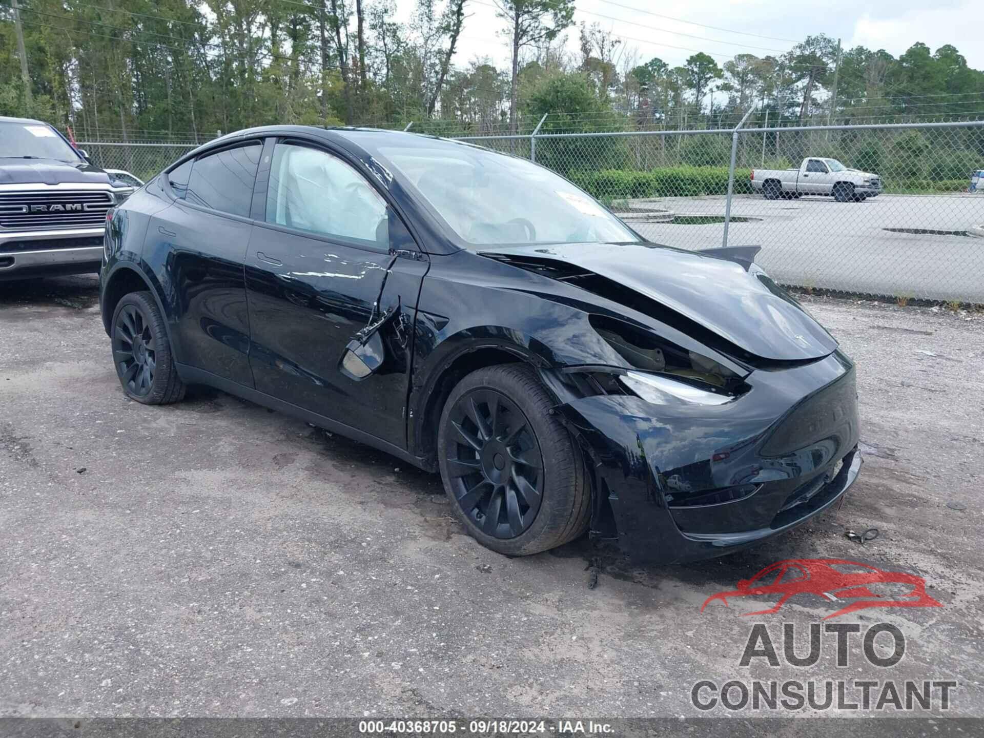 TESLA MODEL Y 2024 - 7SAYGDED2RF023959