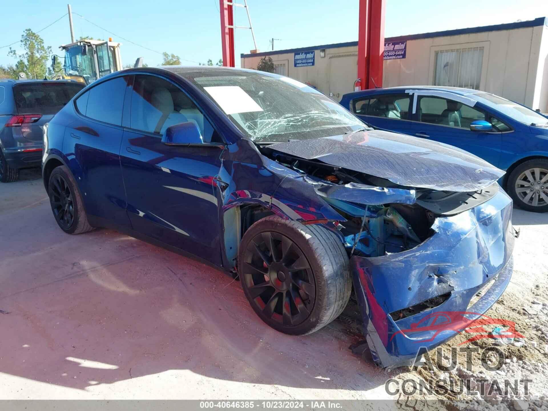 TESLA MODEL Y 2021 - 5YJYGAEE2MF293562