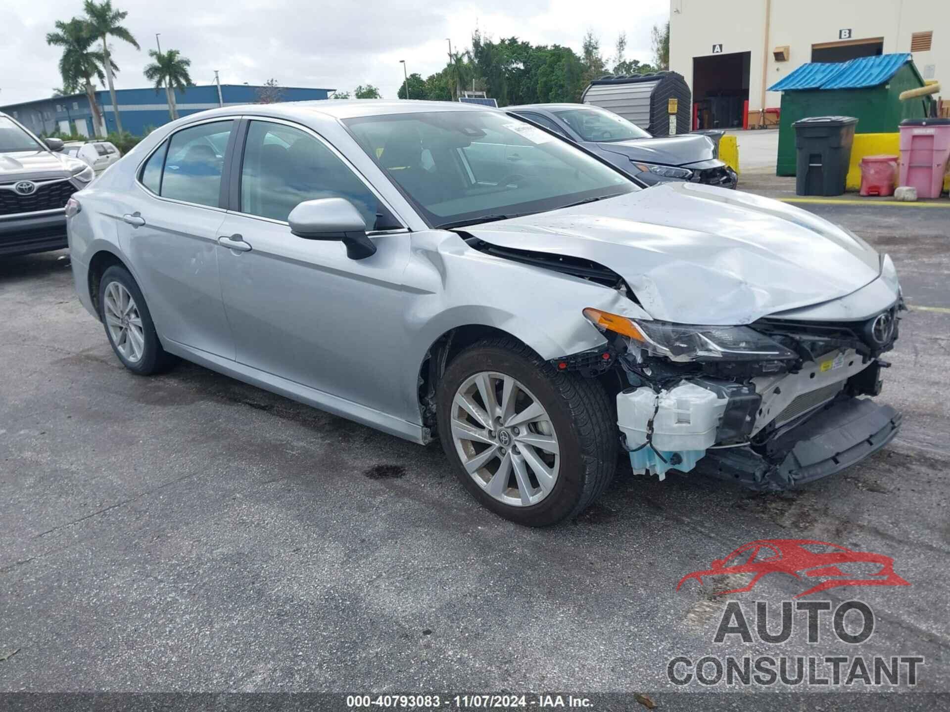 TOYOTA CAMRY 2023 - 4T1C11AK8PU757887