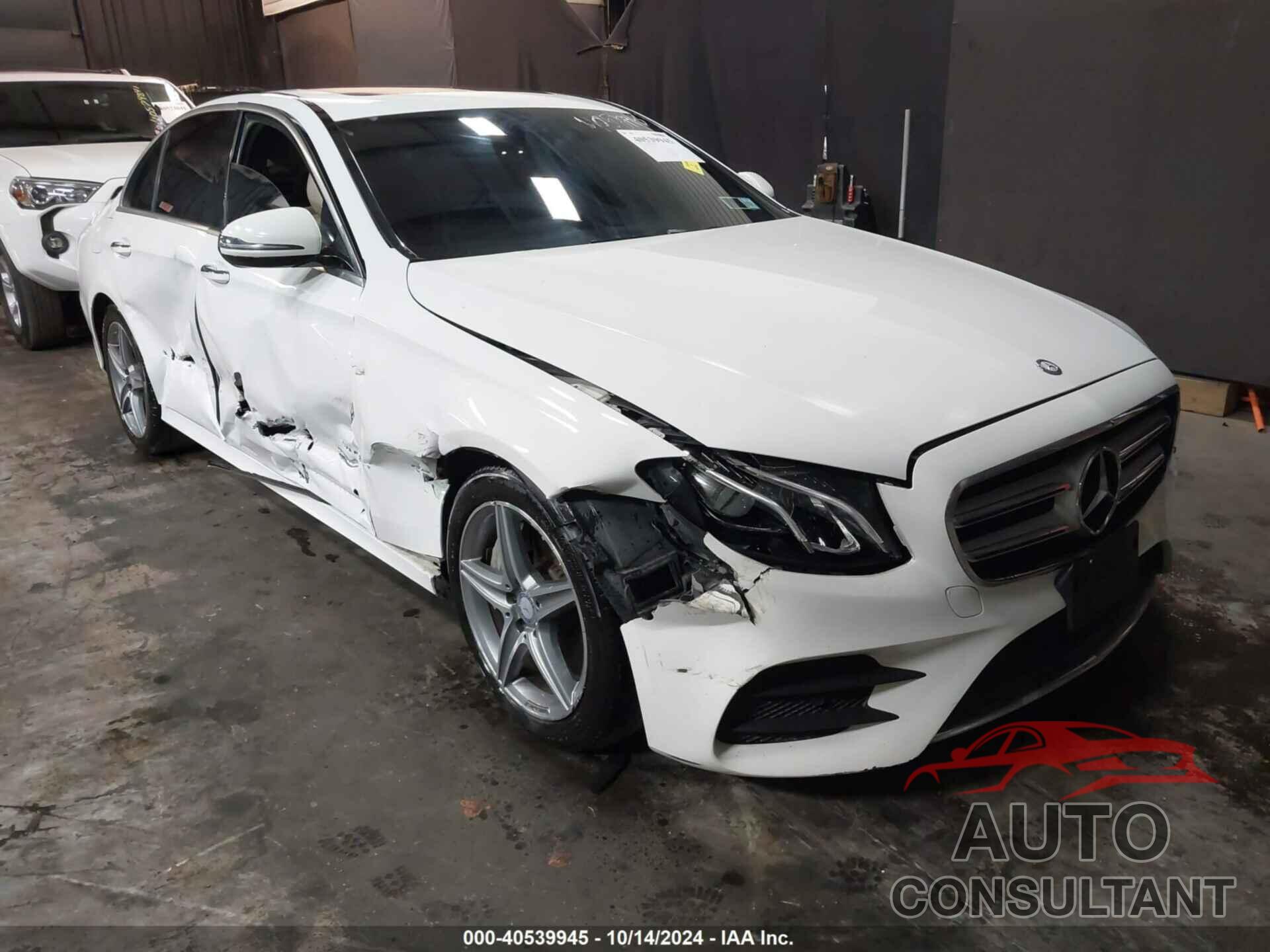 MERCEDES-BENZ E 300 2017 - WDDZF4KB8HA012260