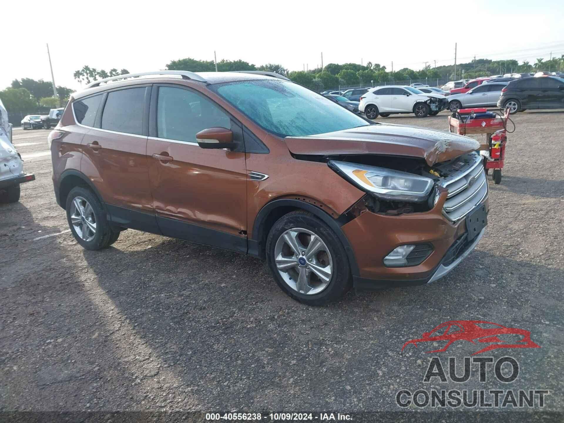 FORD ESCAPE 2017 - 1FMCU9J93HUA21864