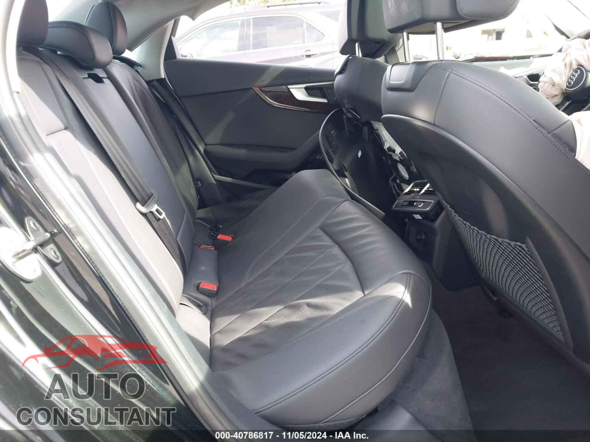 AUDI A4 2019 - WAUDNAF46KN013468