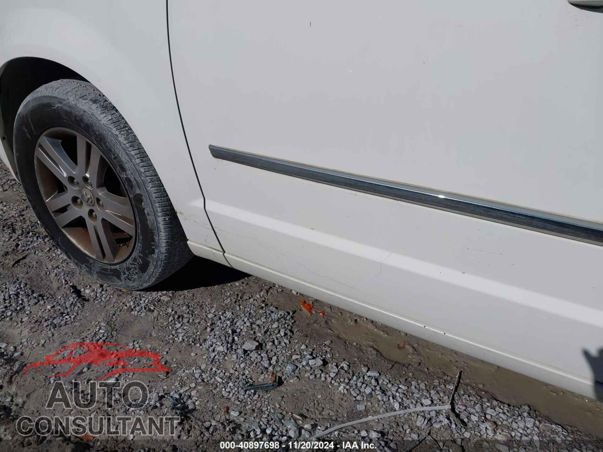 DODGE GRAND CARAVAN 2010 - 2D4RN5DX2AR217010