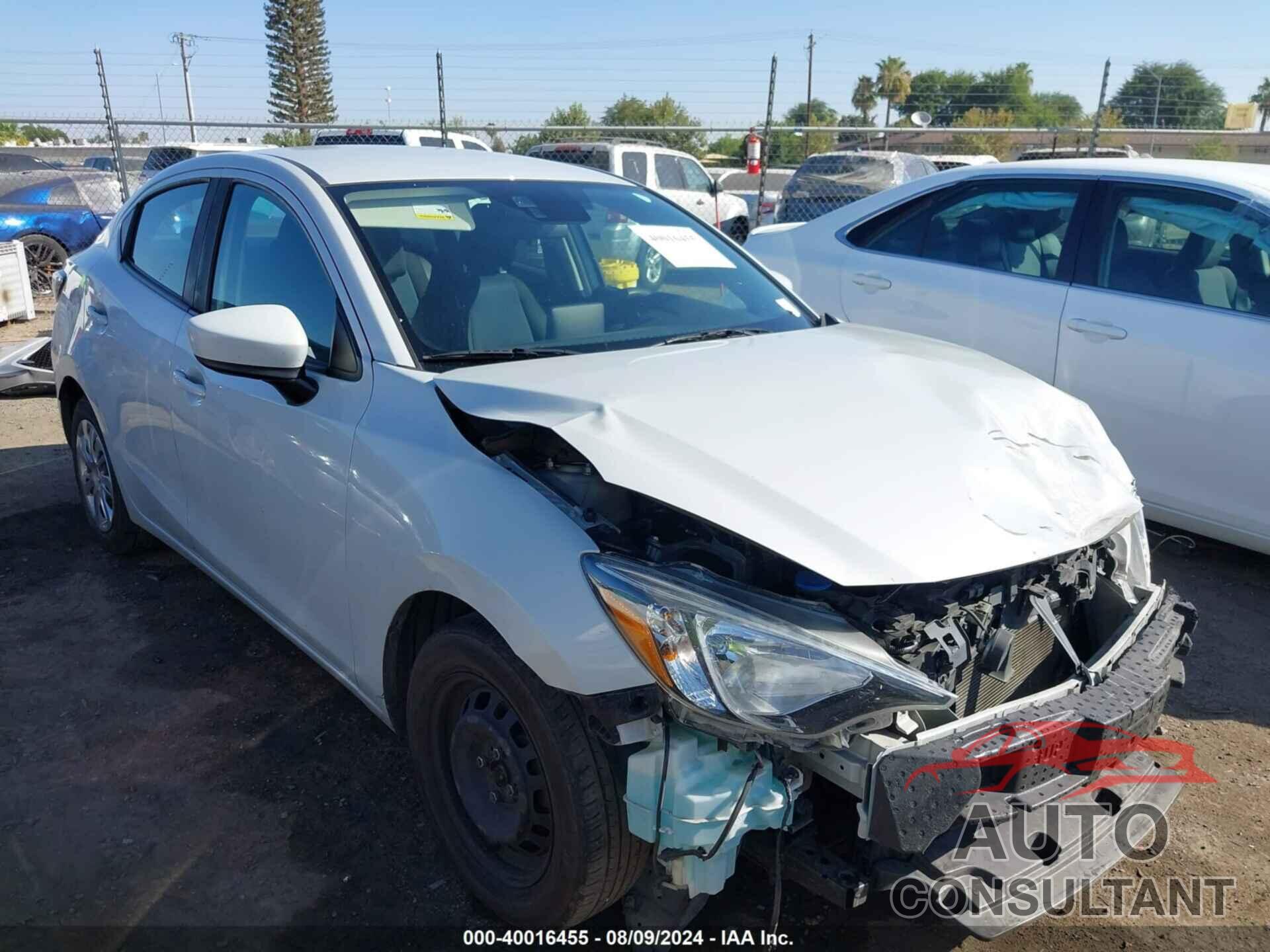 TOYOTA YARIS 2019 - 3MYDLBYV0KY507558
