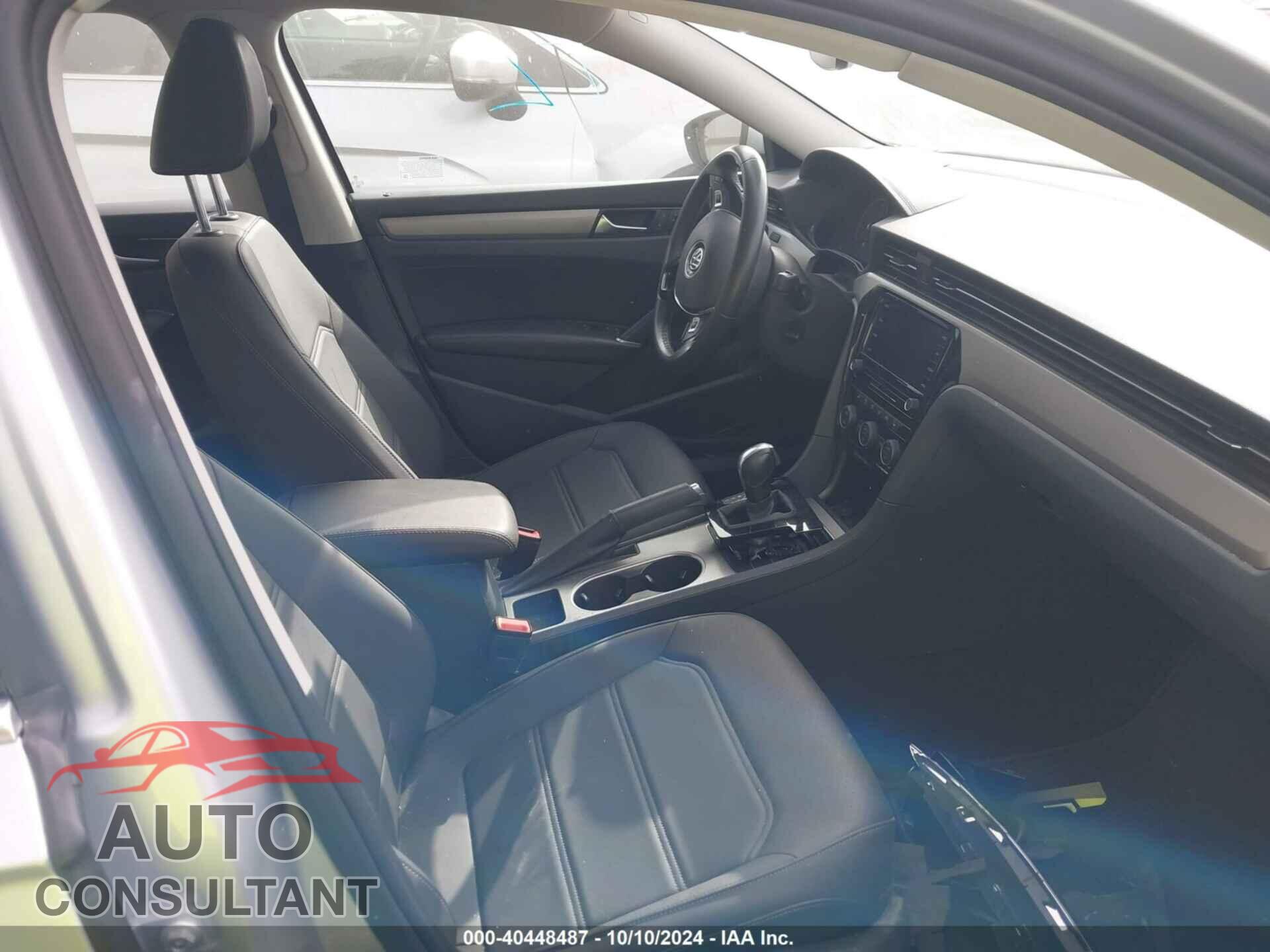 VOLKSWAGEN PASSAT 2021 - 1VWSA7A35MC006157