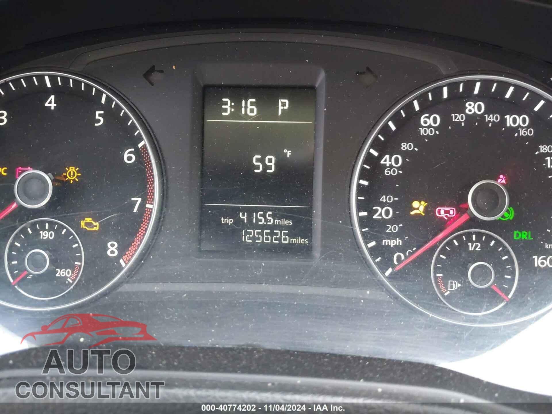 VOLKSWAGEN PASSAT 2015 - 1VWAT7A32FC044227
