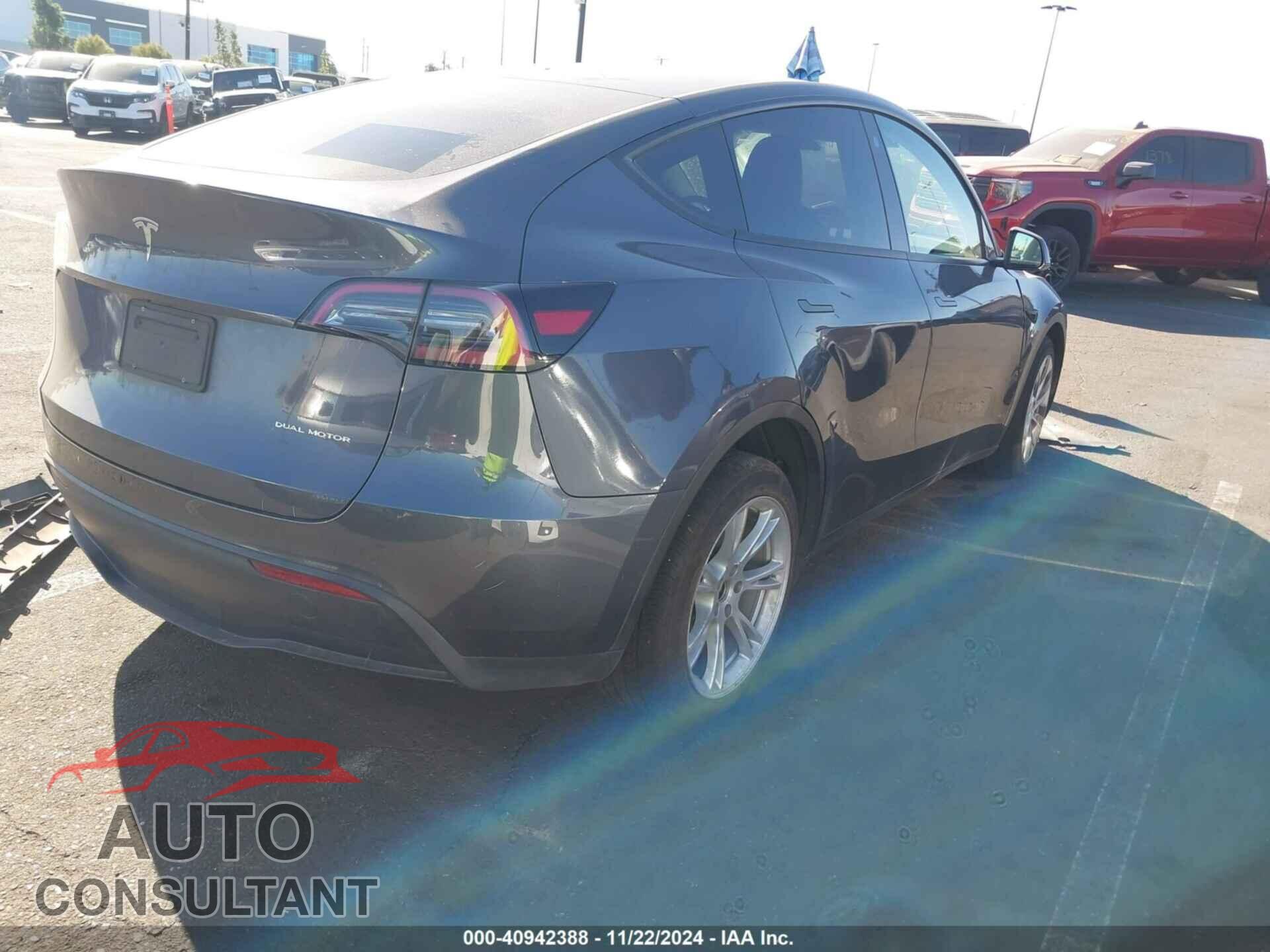 TESLA MODEL Y 2023 - 7SAYGAEE3PF605749