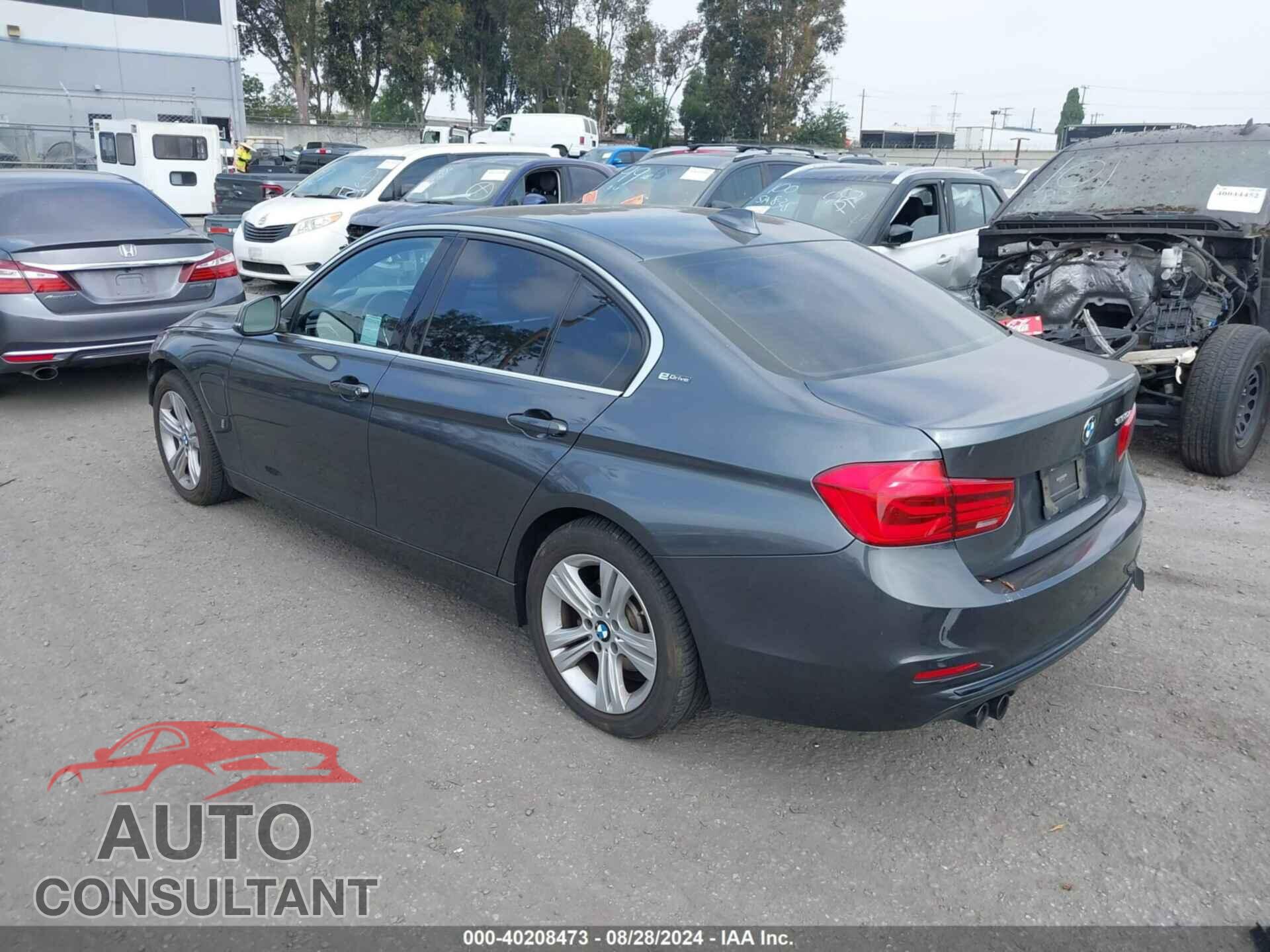 BMW 330E 2017 - WBA8E1C34HA158800