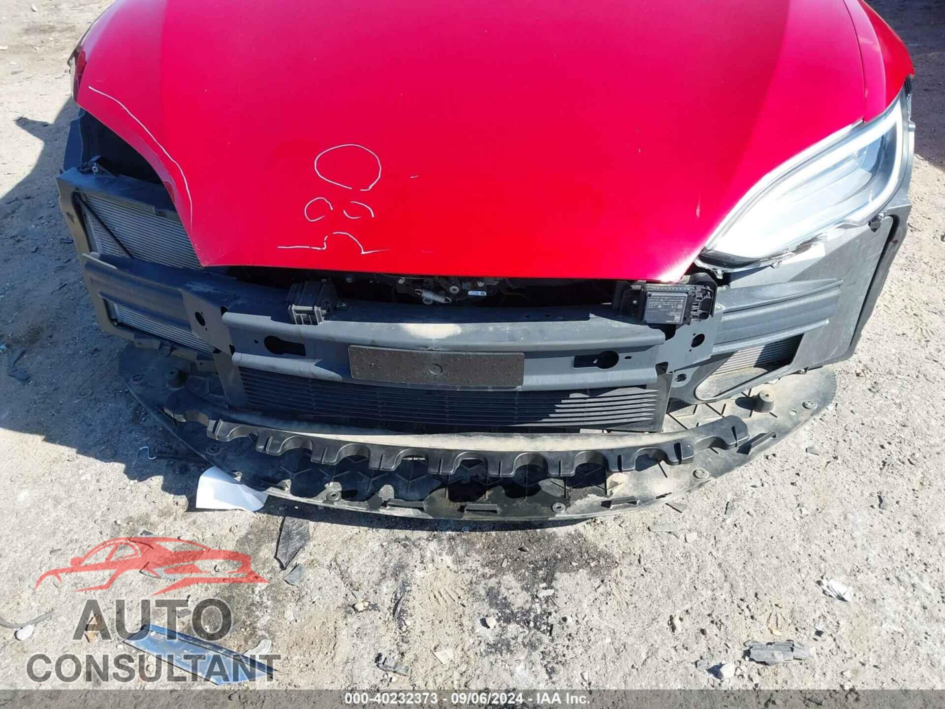 TESLA MODEL S 2018 - 5YJSA1E22JF297815