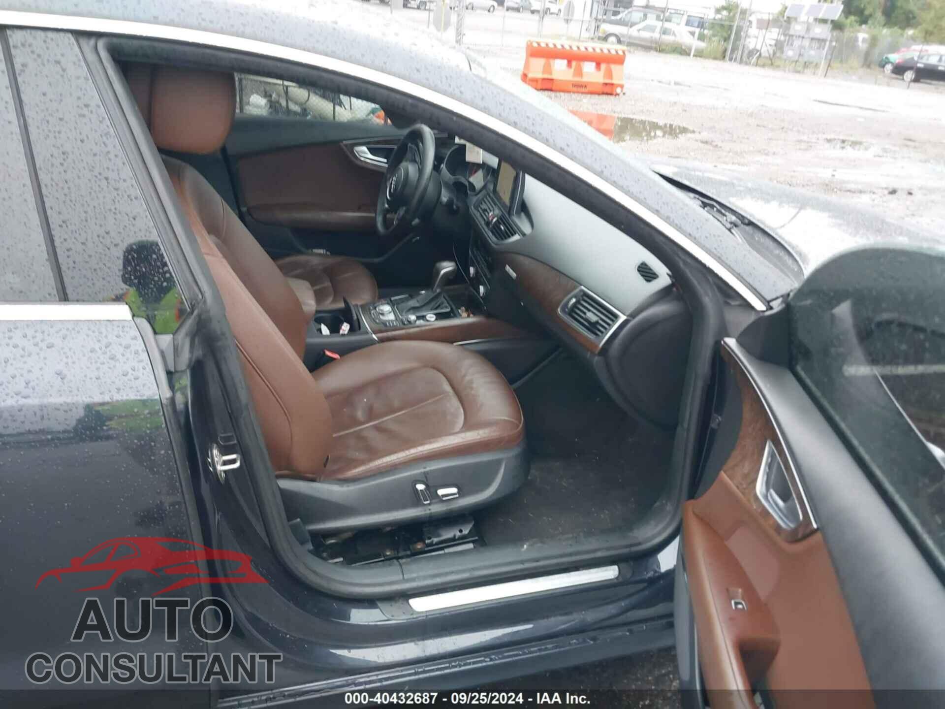 AUDI A7 2016 - WAUWGAFC8GN005387