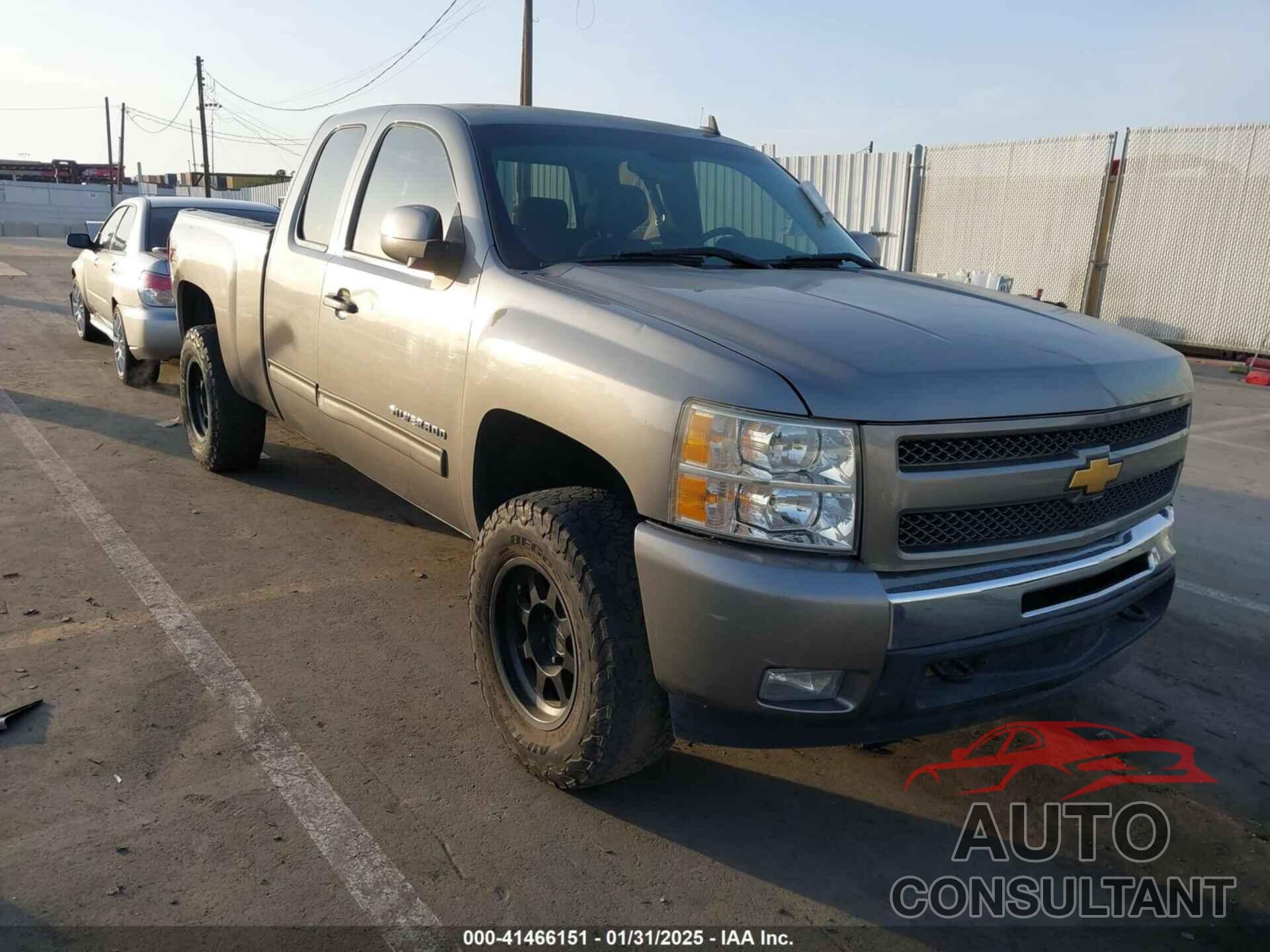 CHEVROLET SILVERADO 1500 2013 - 1GCRKSE71DZ319928