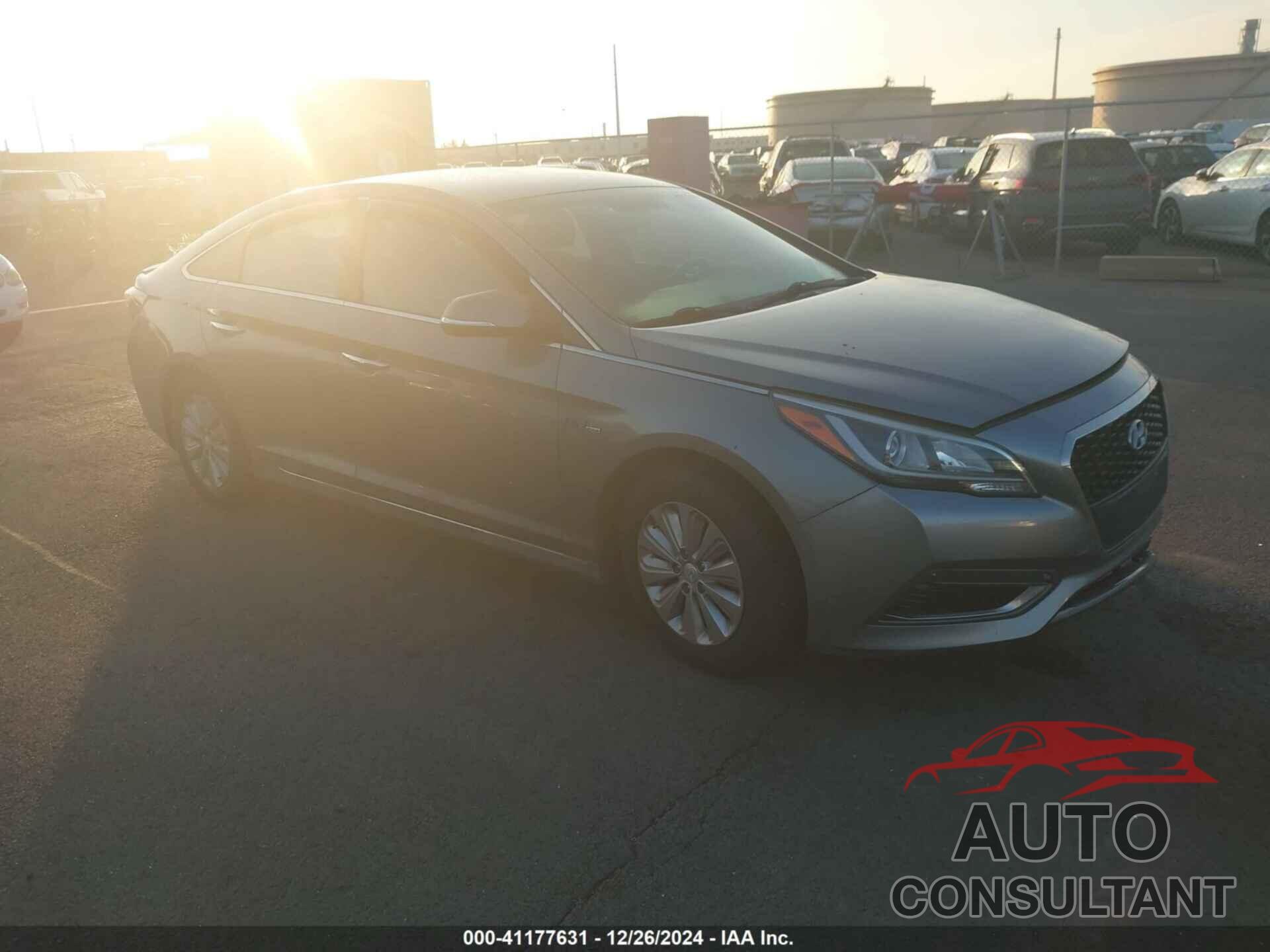 HYUNDAI SONATA HYBRID 2017 - KMHE24L35HA074609