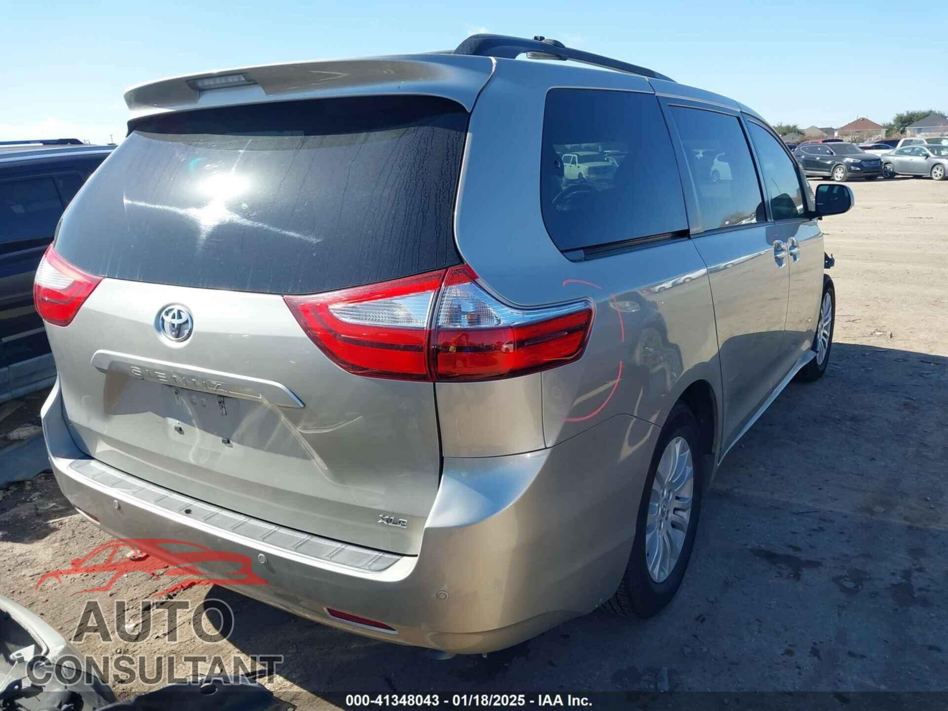 TOYOTA SIENNA 2017 - 5TDYZ3DC2HS800984