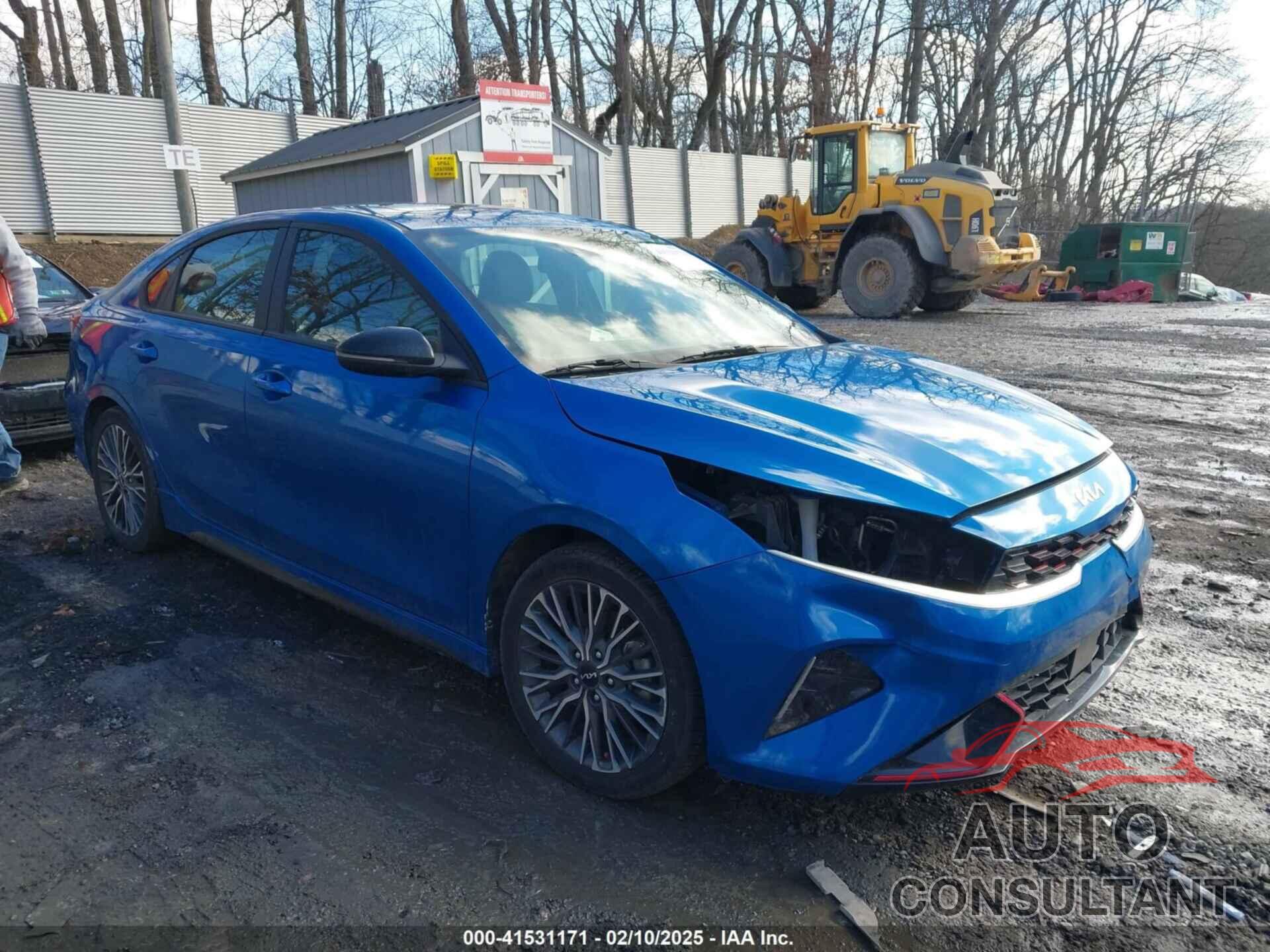 KIA FORTE 2023 - 3KPF54AD8PE656193