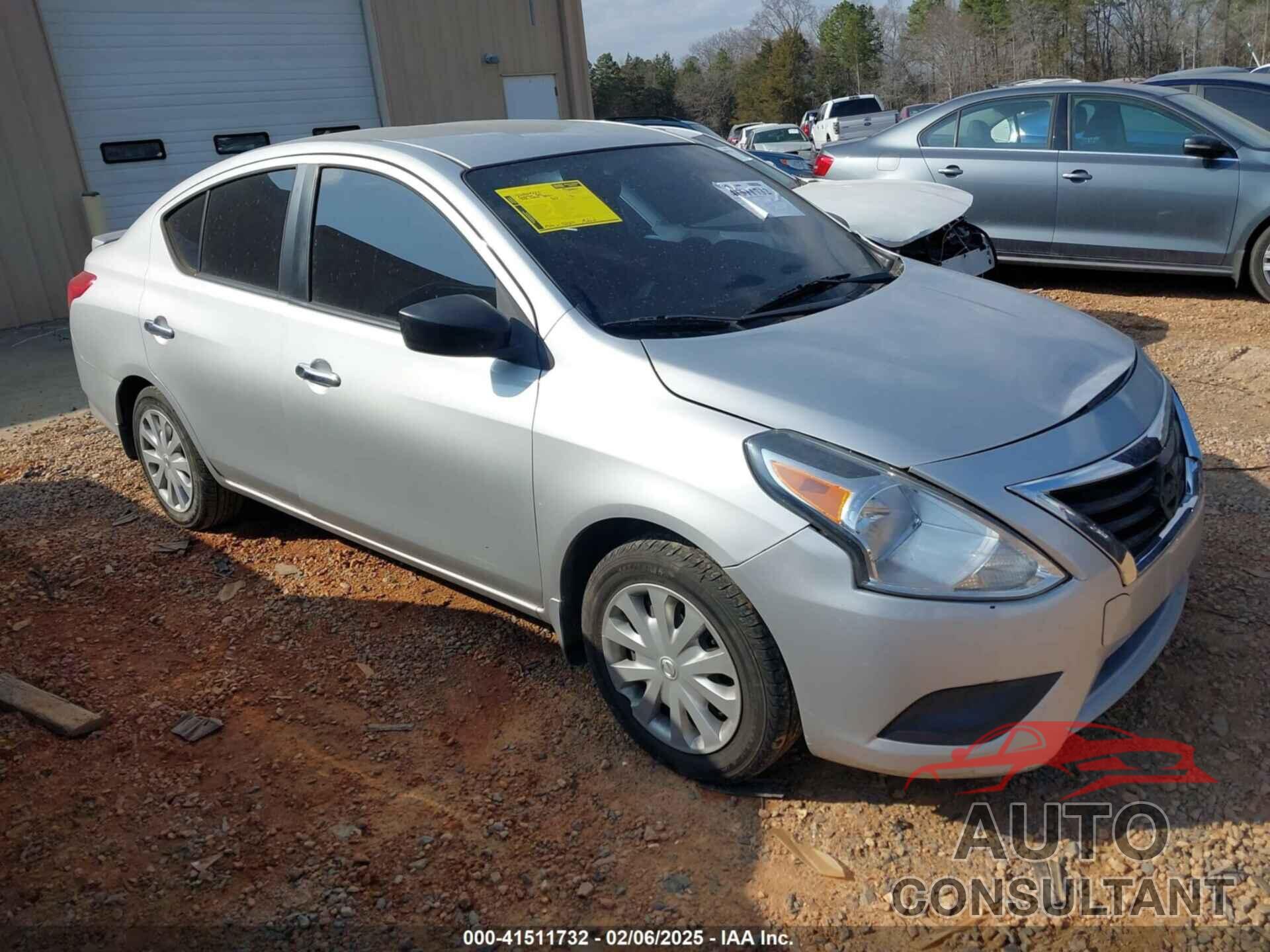 NISSAN VERSA 2015 - 3N1CN7APXFL831393