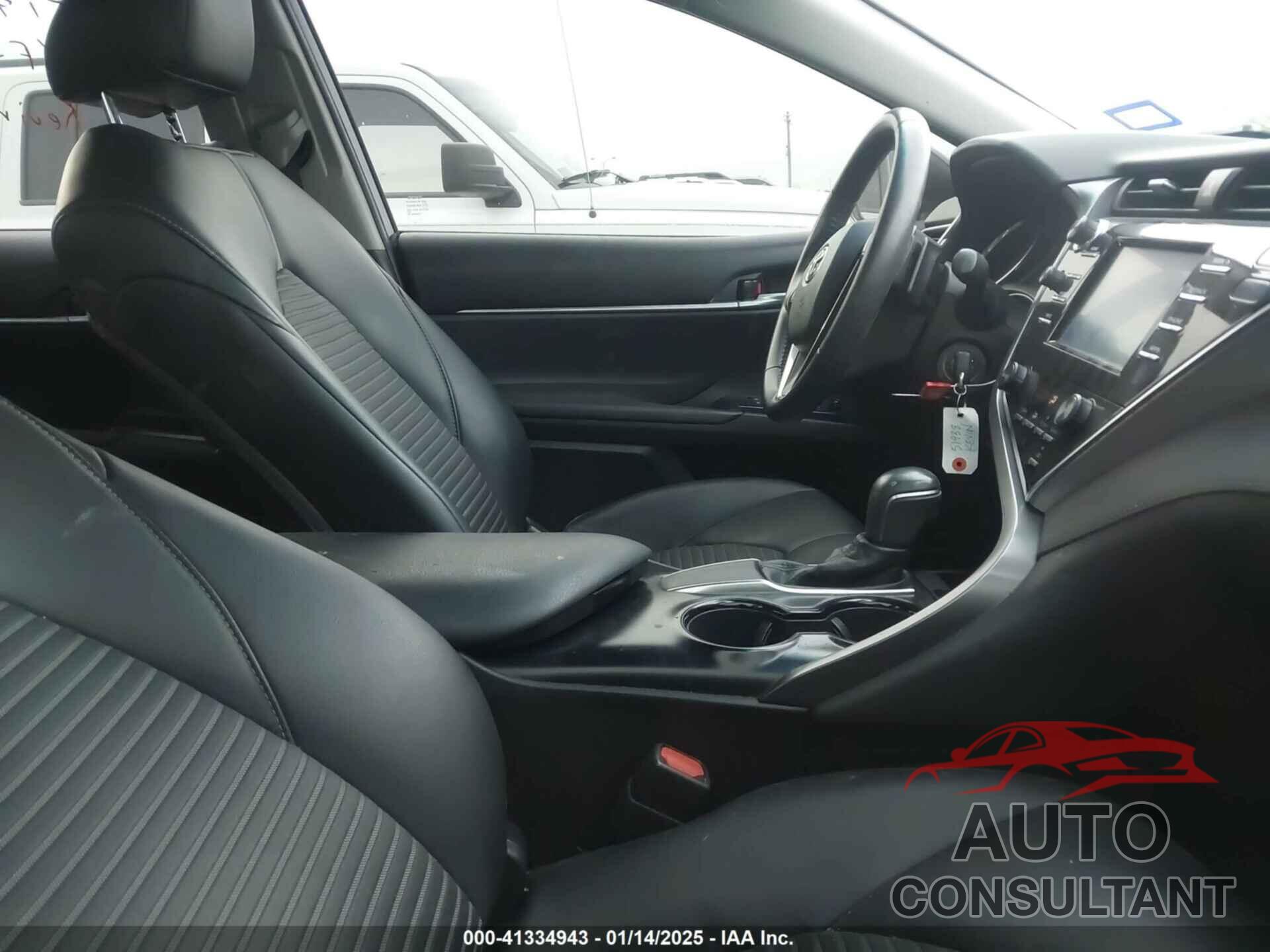 TOYOTA CAMRY 2018 - 4T1B11HK0JU598954