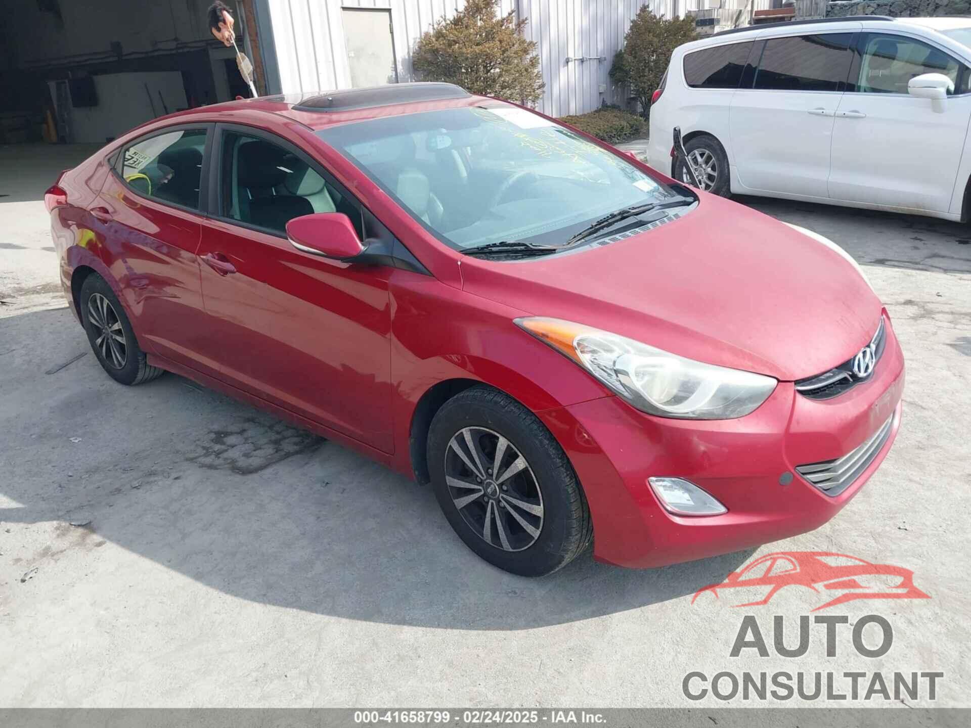 HYUNDAI ELANTRA 2012 - KMHDH4AE6CU428708