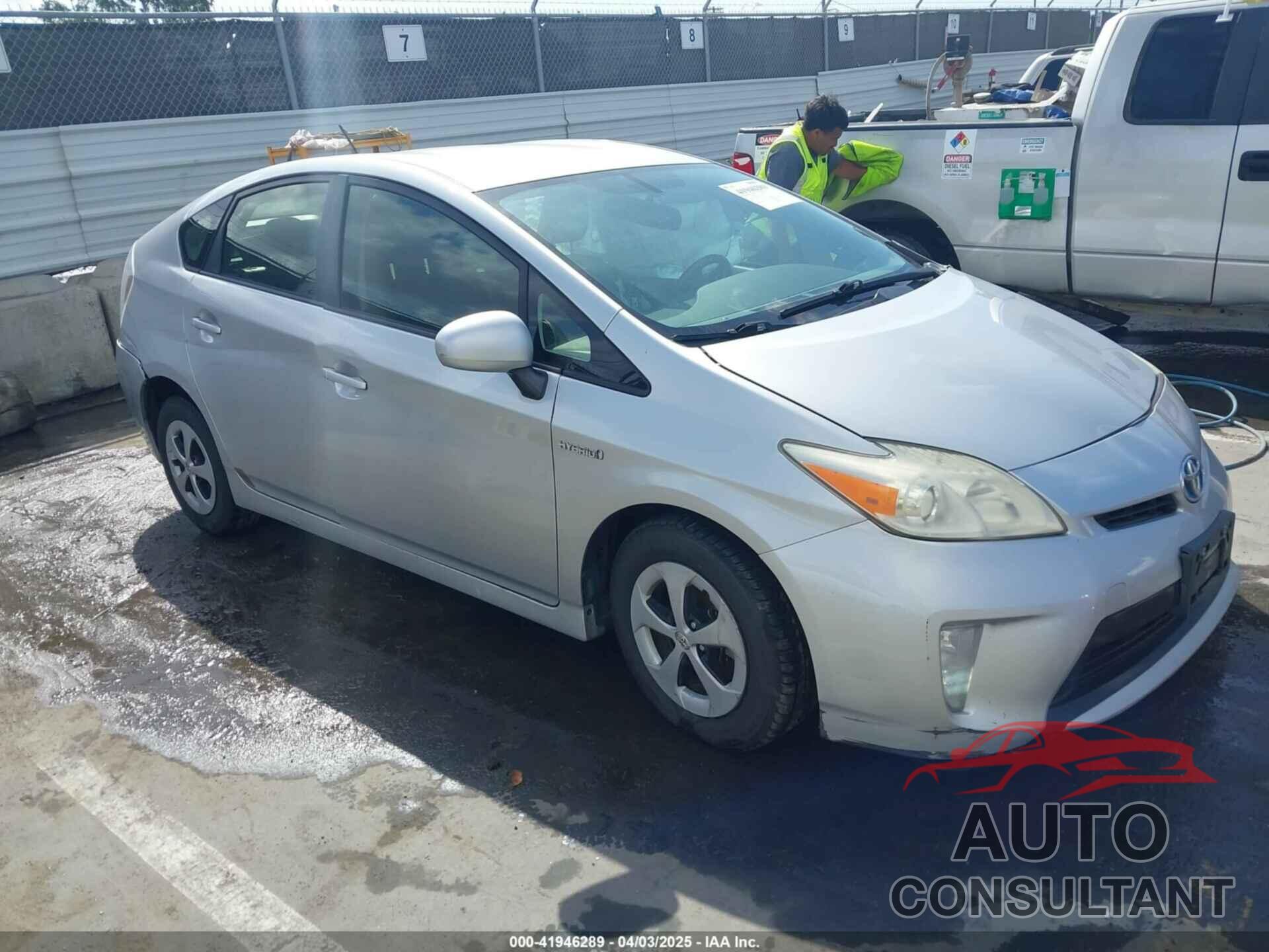 TOYOTA PRIUS 2013 - JTDKN3DU8D5566683