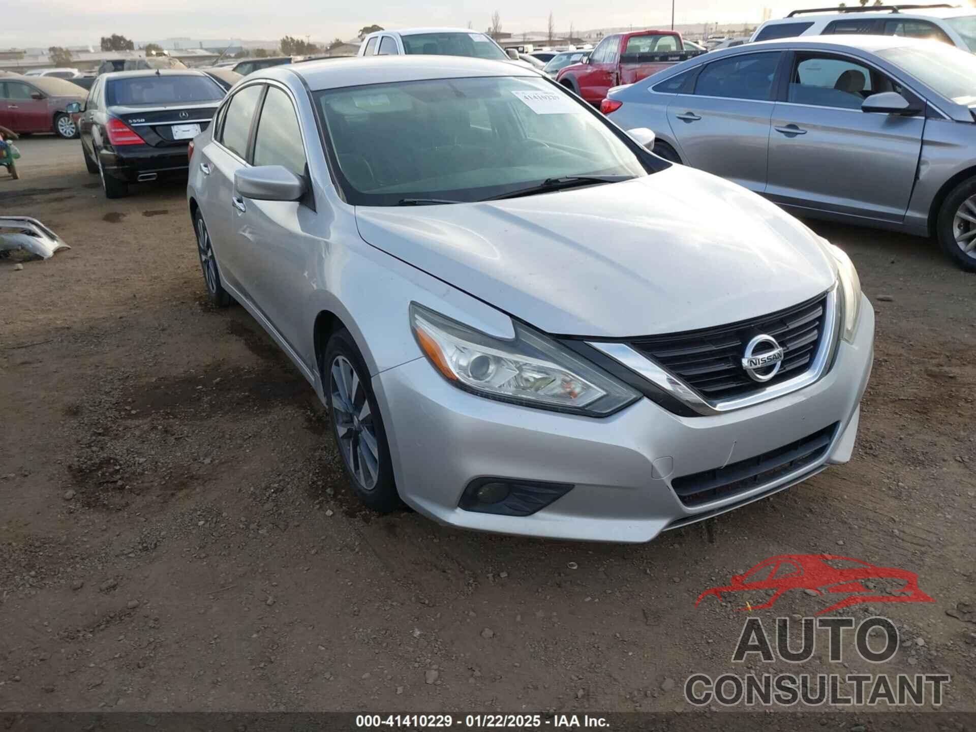 NISSAN ALTIMA 2017 - 1N4AL3AP9HC200805