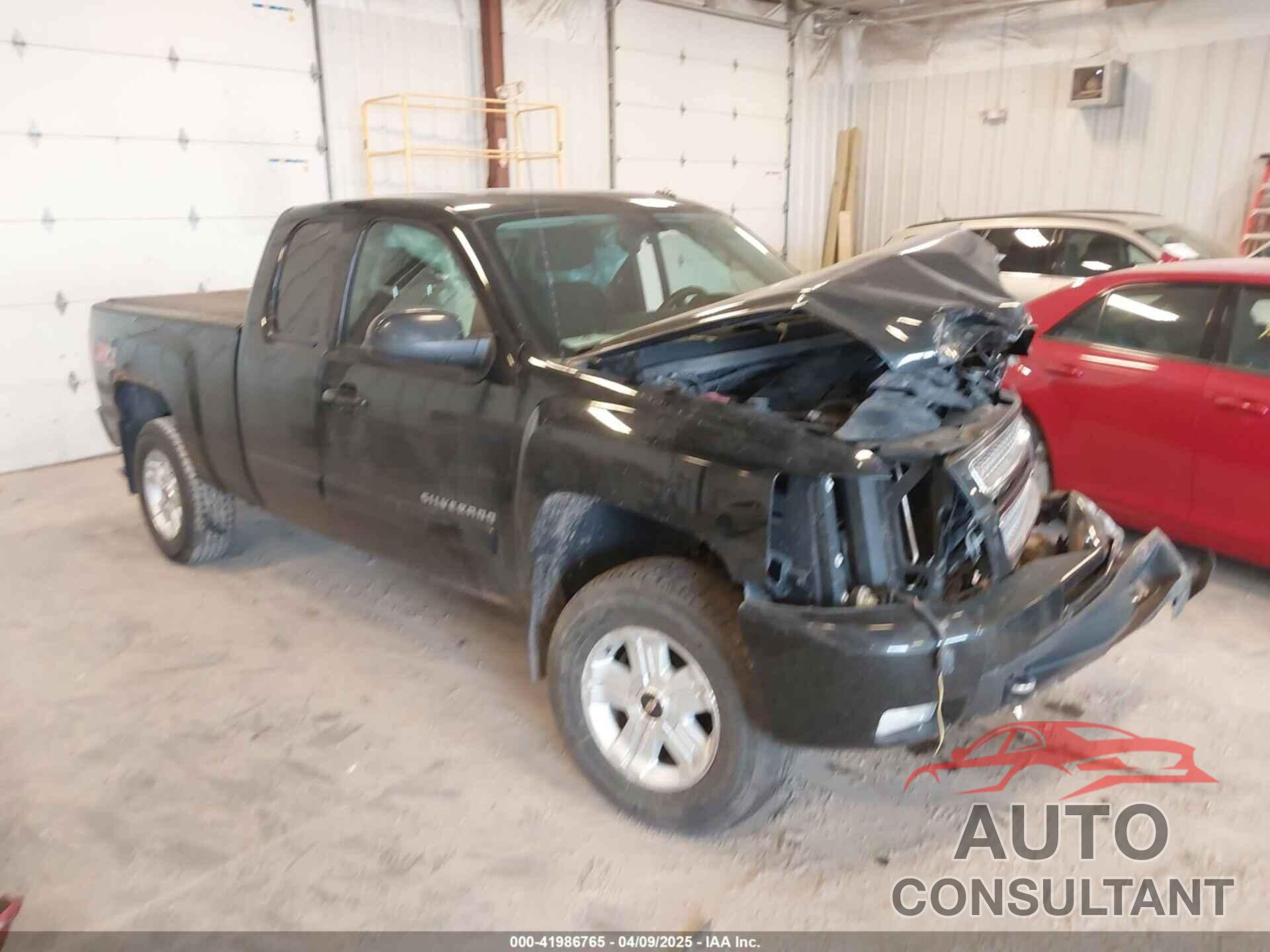CHEVROLET SILVERADO 1500 2013 - 1GCRKSE73DZ150141