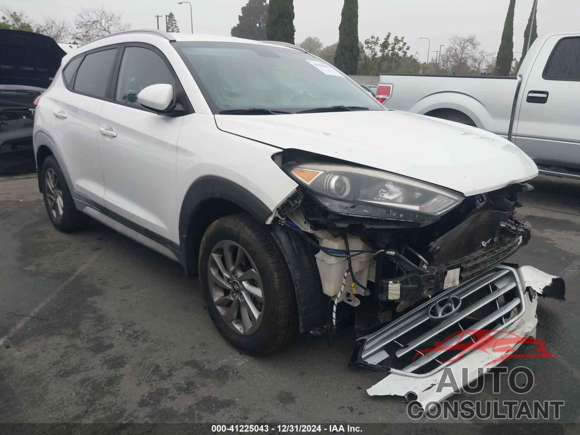 HYUNDAI TUCSON 2017 - KM8J33A44HU580836