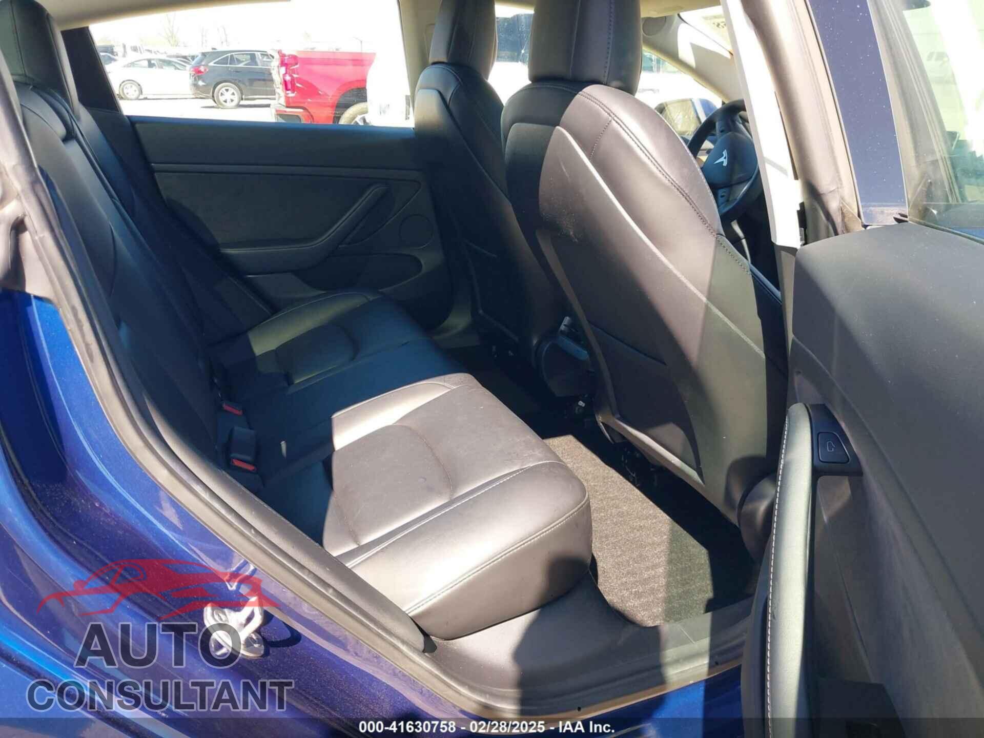 TESLA MODEL 3 2021 - 5YJ3E1EB3MF031457