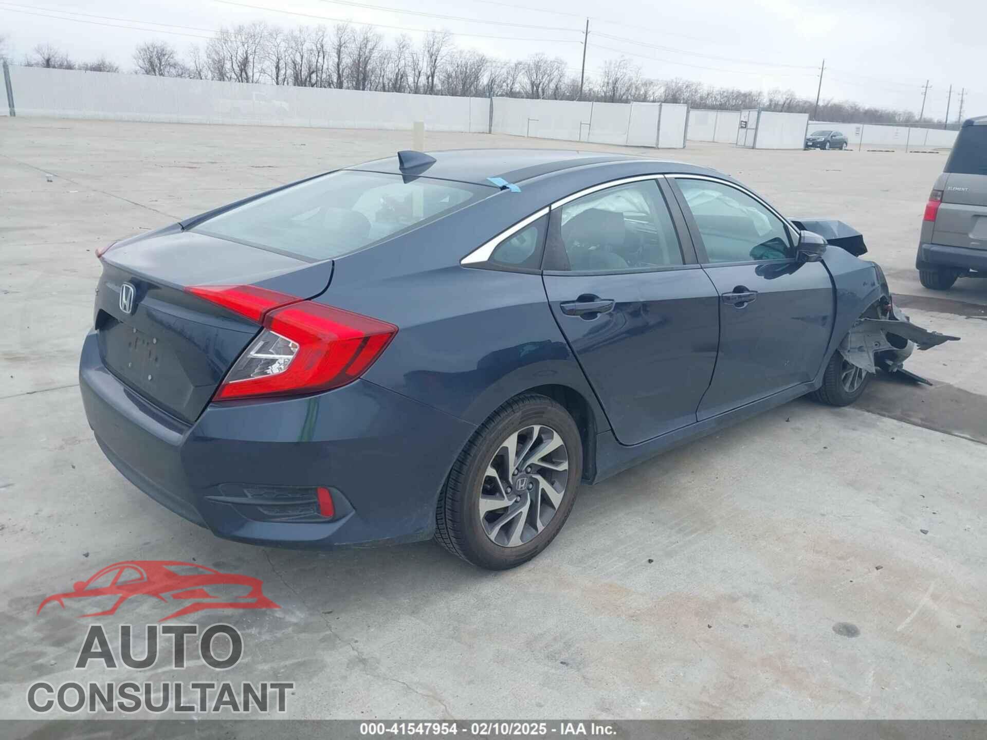 HONDA CIVIC 2017 - 19XFC2F77HE009069
