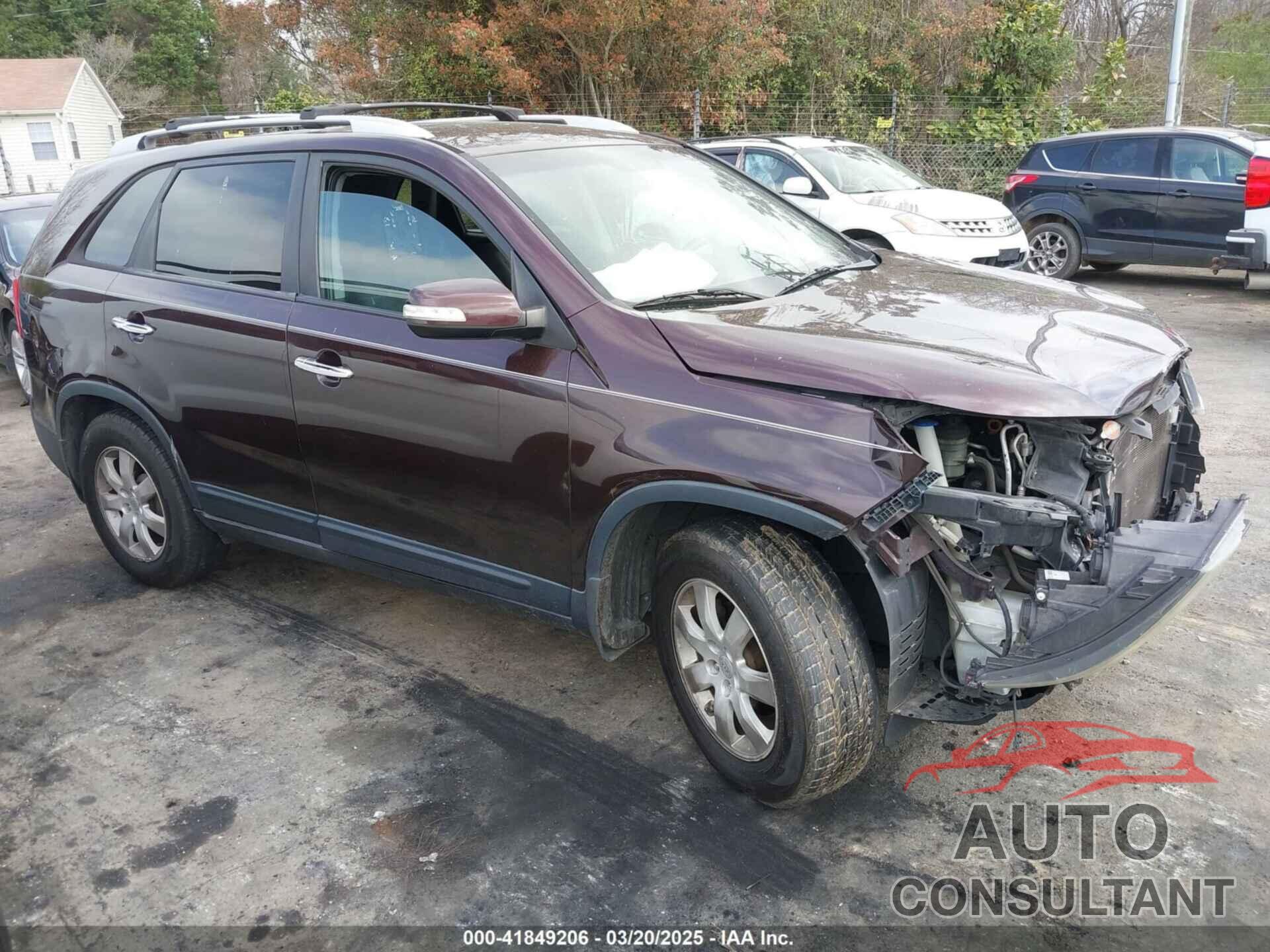 KIA SORENTO 2011 - 5XYKT3A11BG162130