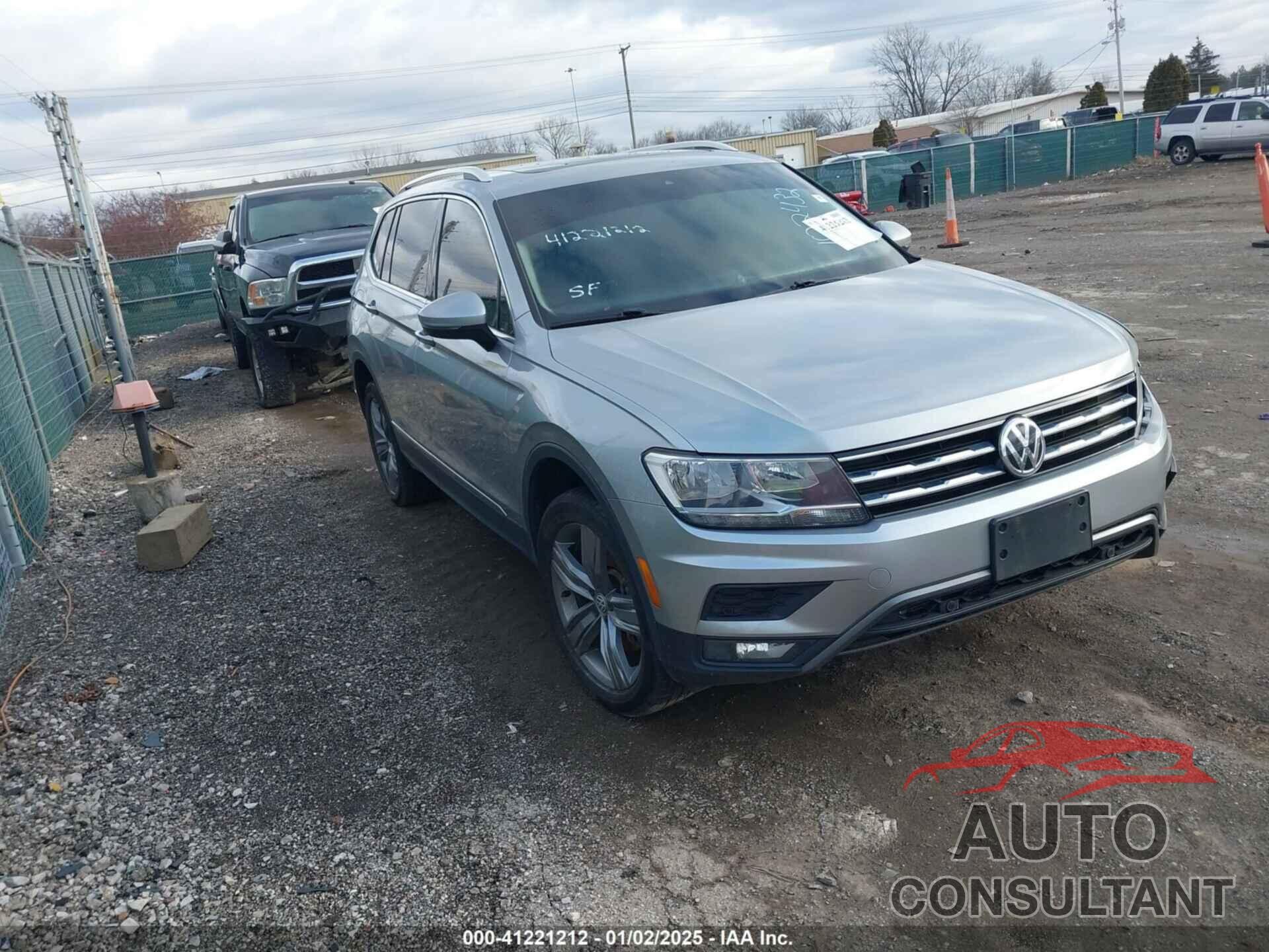 VOLKSWAGEN TIGUAN 2020 - 3VV2B7AX8LM102432