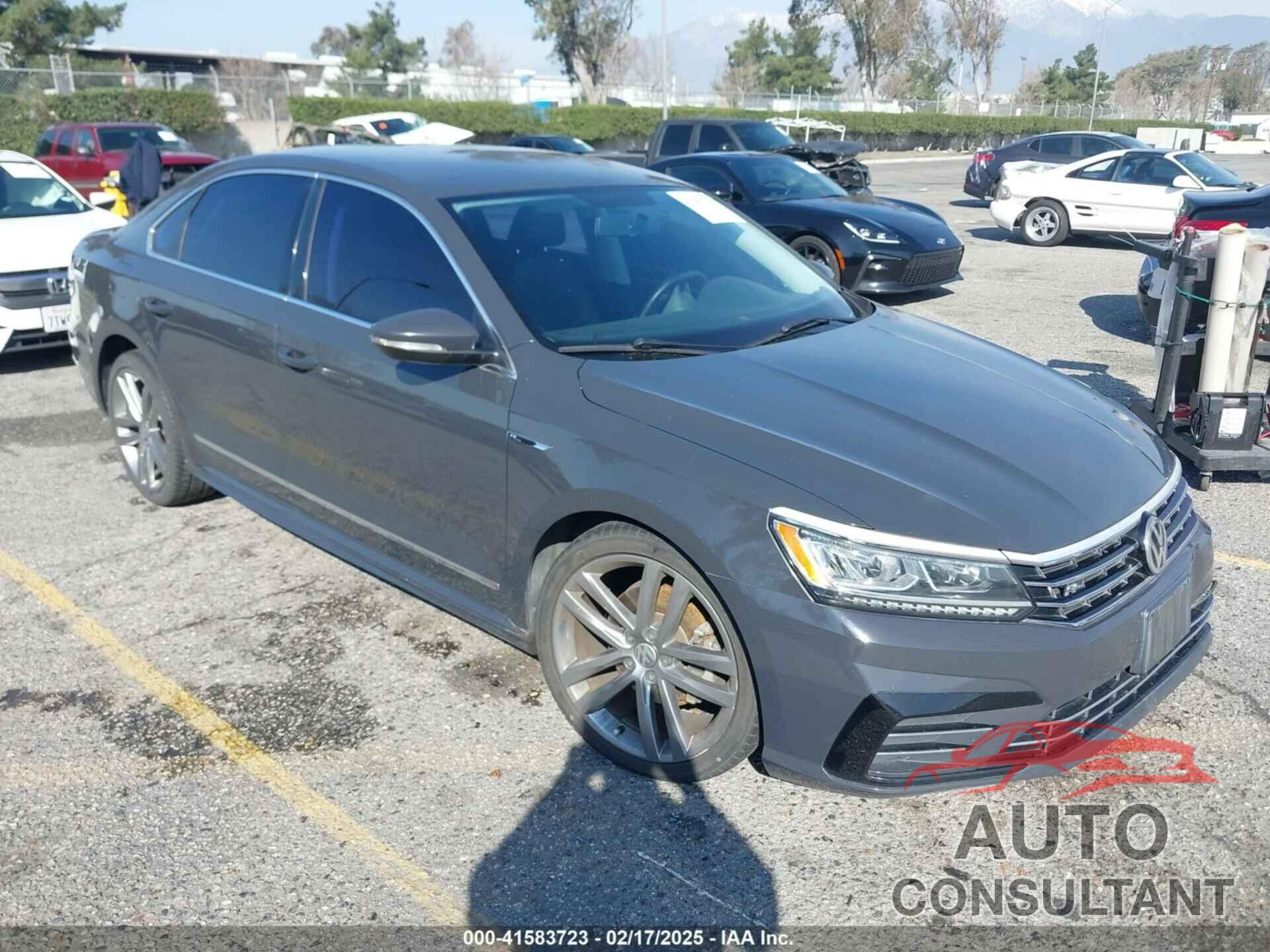 VOLKSWAGEN PASSAT 2017 - 1VWDT7A30HC085150