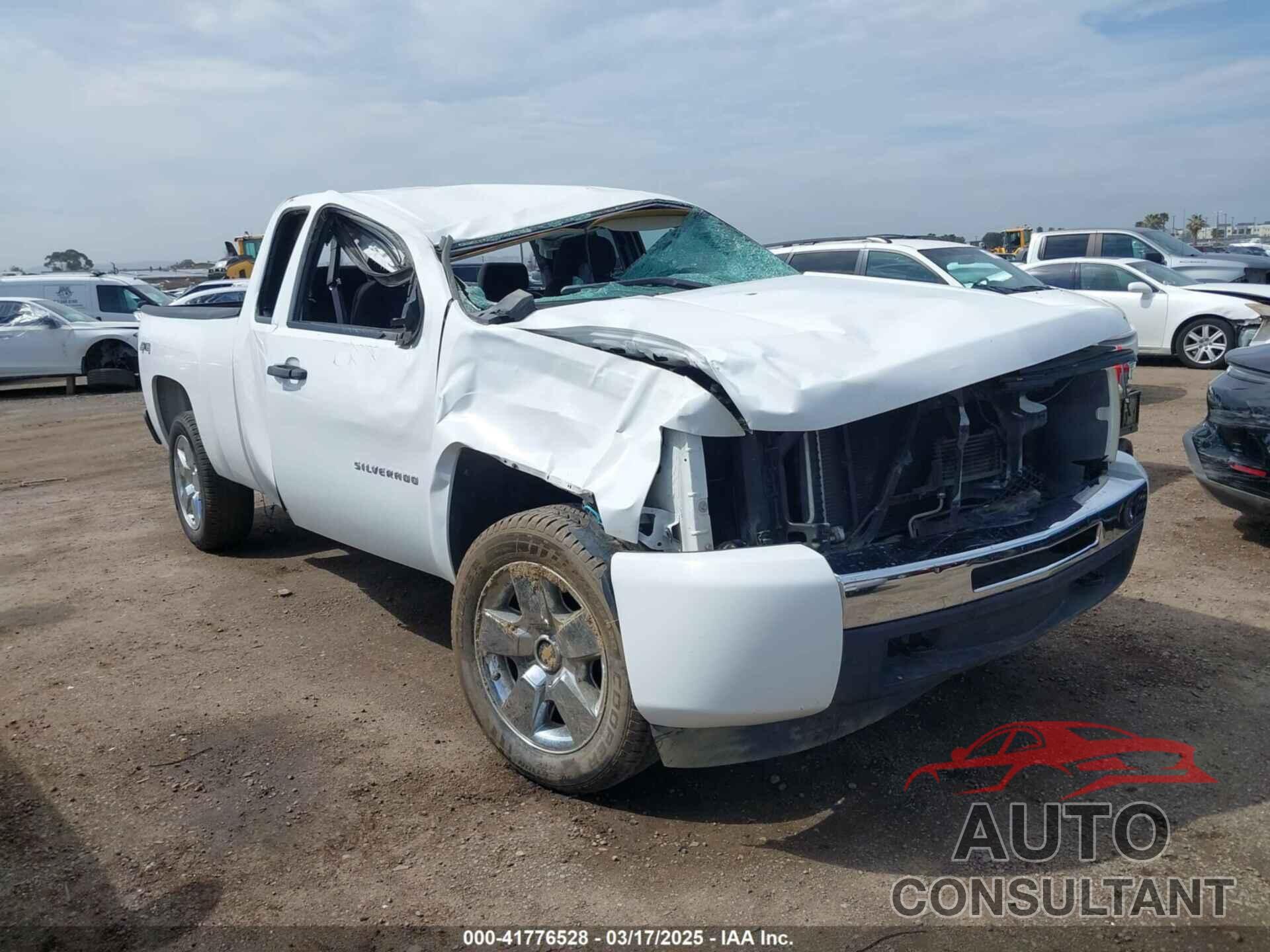 CHEVROLET SILVERADO 1500 2011 - 1GCRKSE28BZ225305