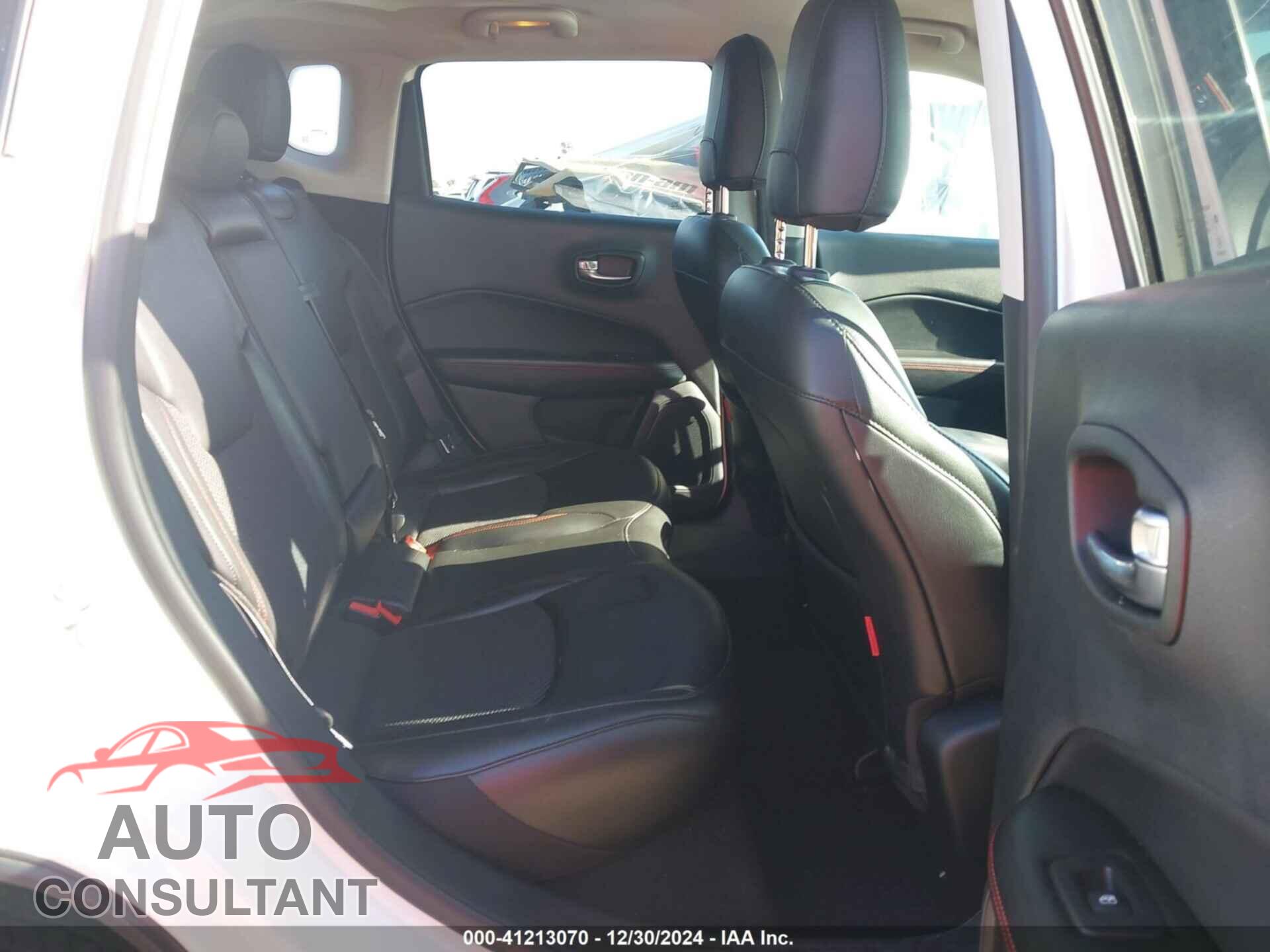 JEEP COMPASS 2021 - 3C4NJDDB9MT556564
