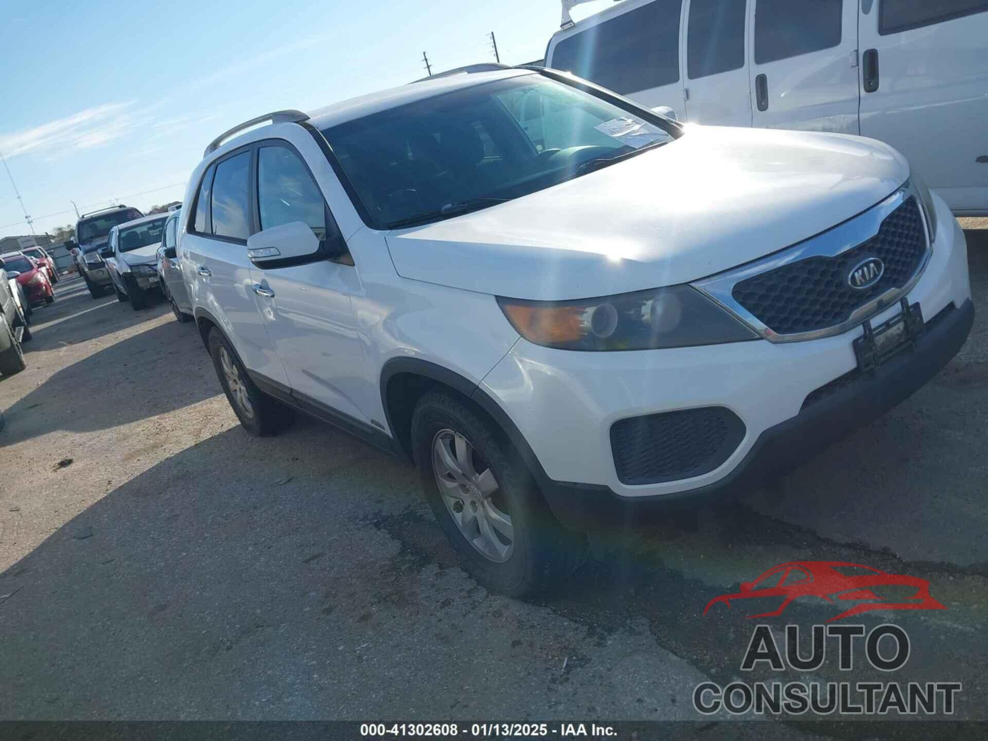 KIA SORENTO 2011 - 5XYKTDA28BG163743