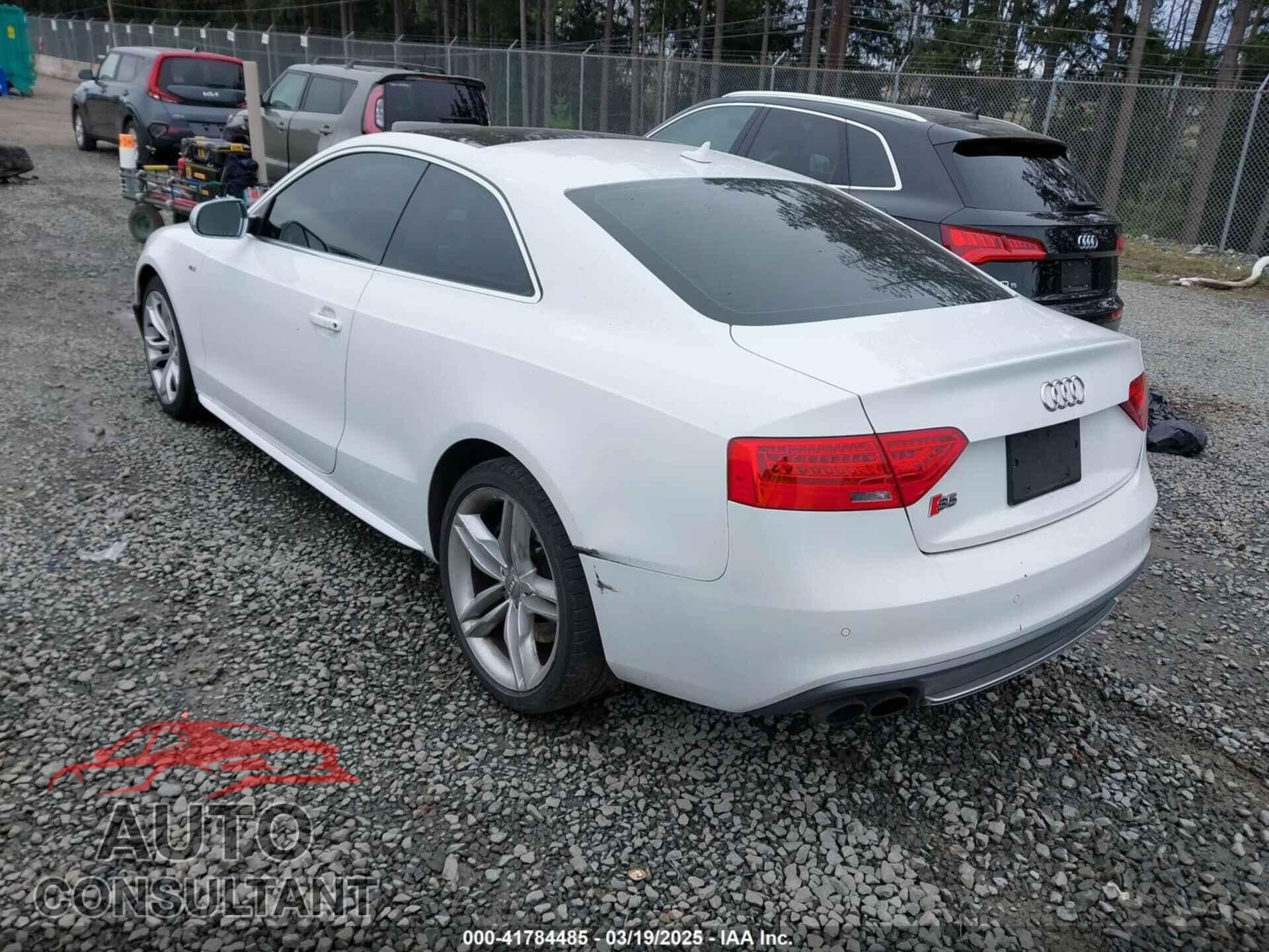 AUDI S5 2014 - WAUCGAFR6EA008400