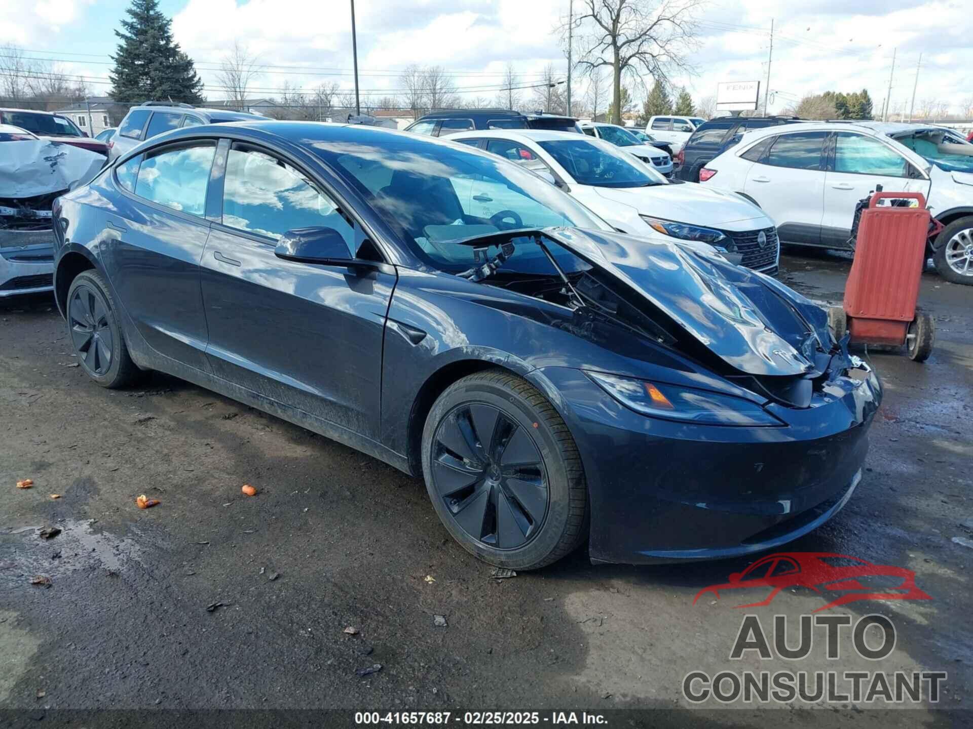 TESLA MODEL 3 2025 - 5YJ3E1EAXSF932832