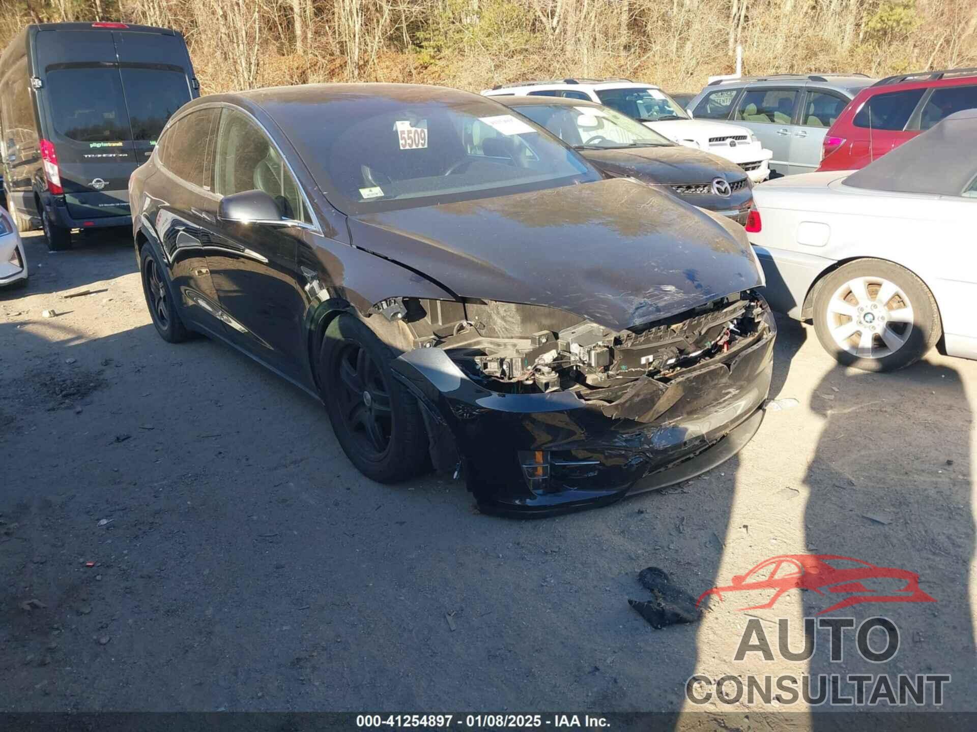 TESLA MODEL X 2016 - 5YJXCAE21GF008724