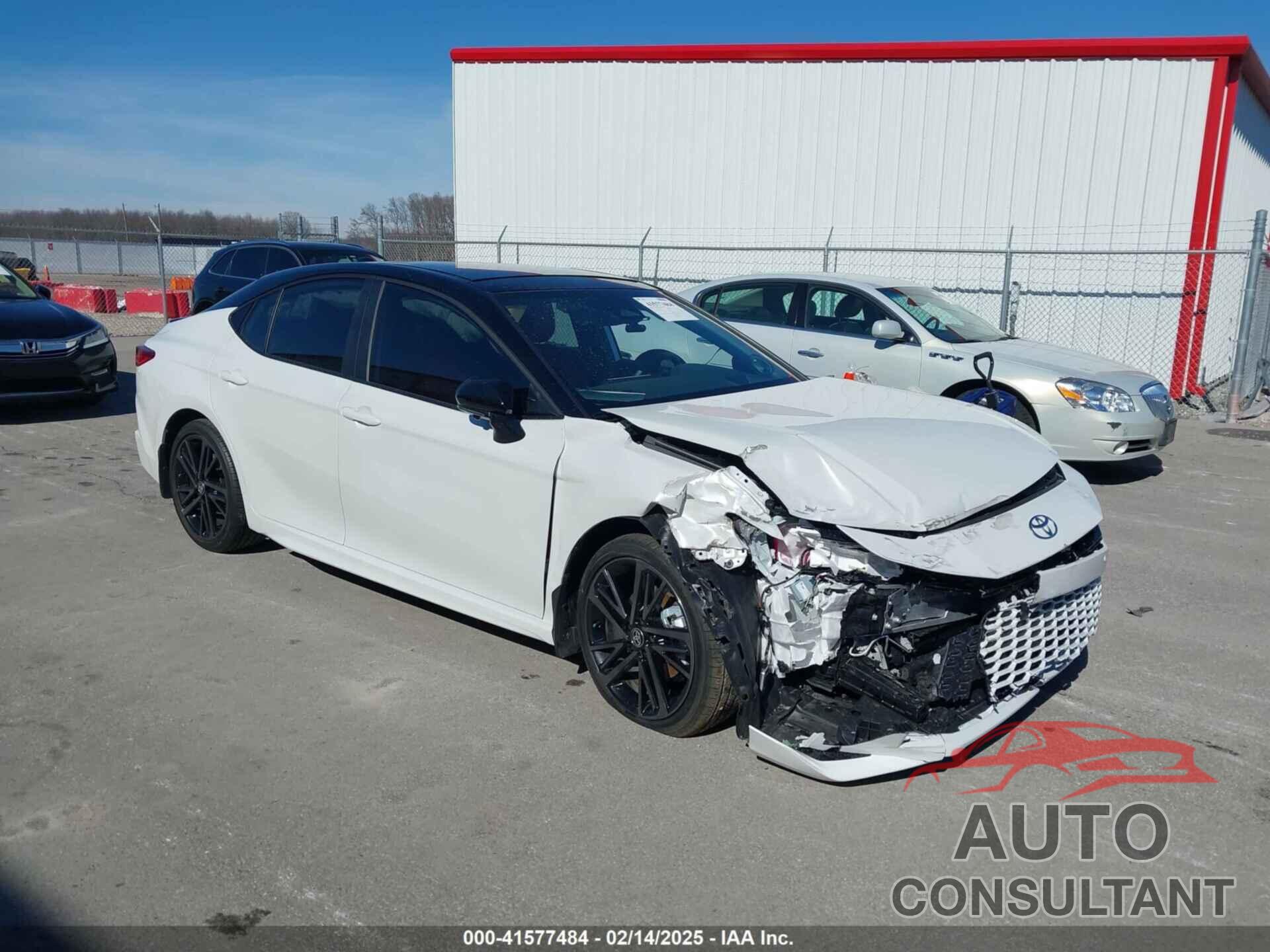 TOYOTA CAMRY 2025 - 4T1DAACK1SU031895