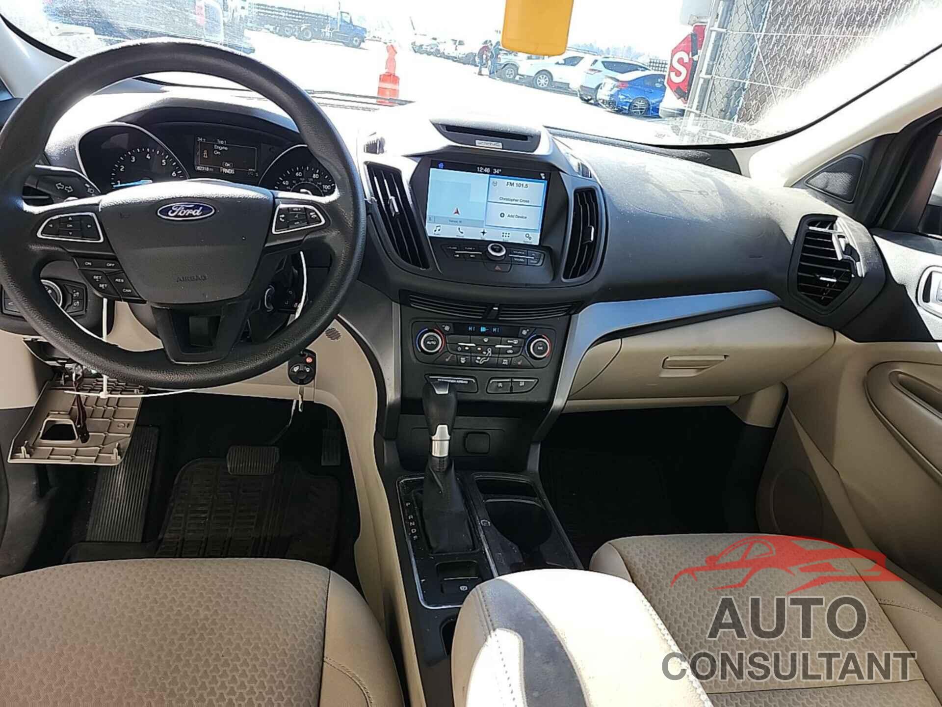 FORD ESCAPE 2017 - 1FMCU9GD3HUD76724