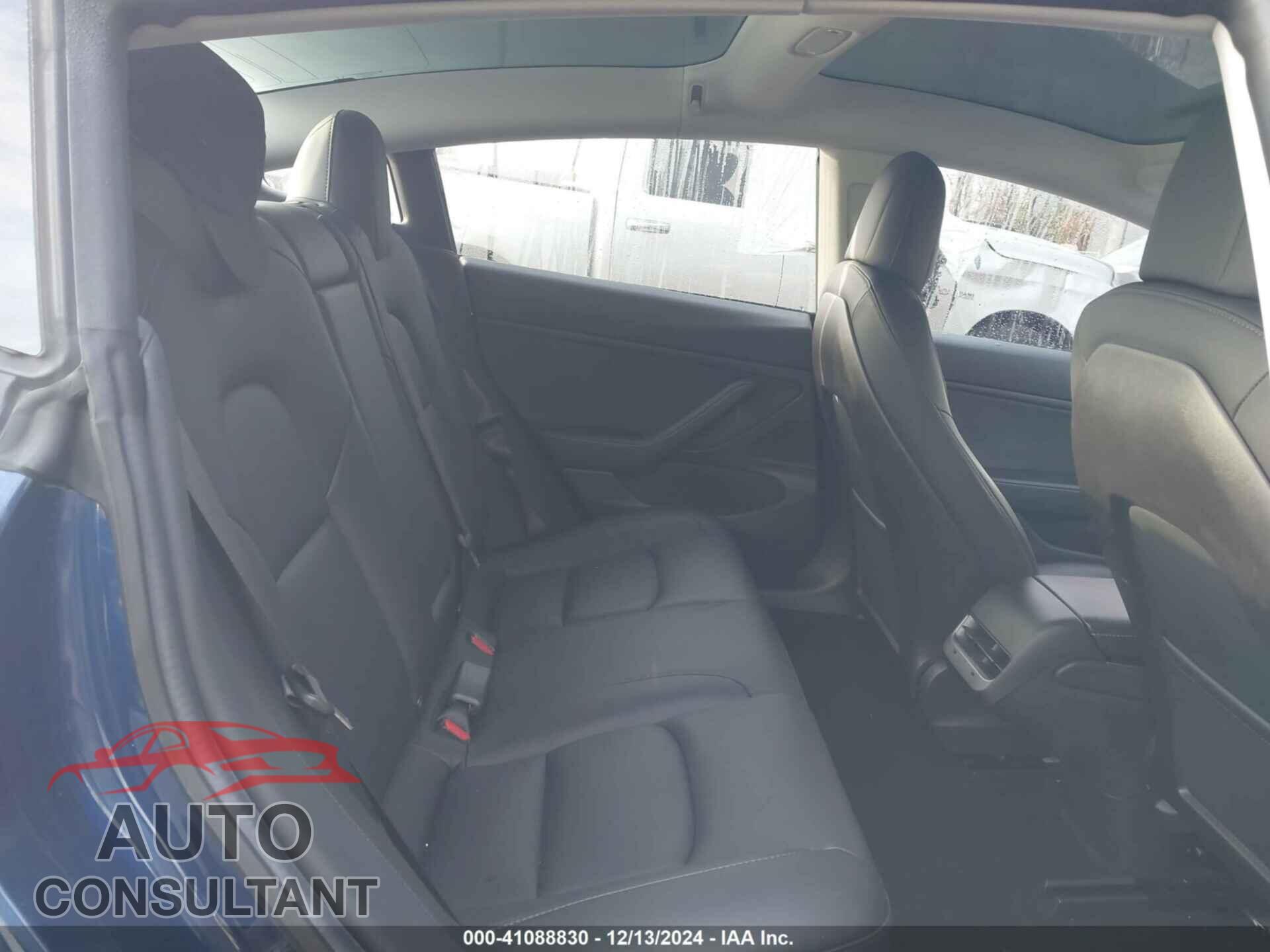 TESLA MODEL 3 2019 - 5YJ3E1EB9KF477481