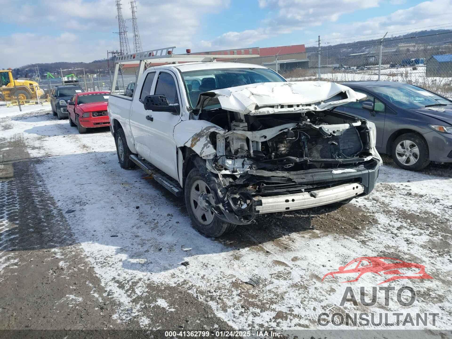TOYOTA TUNDRA 2016 - 5TFUM5F14GX068371