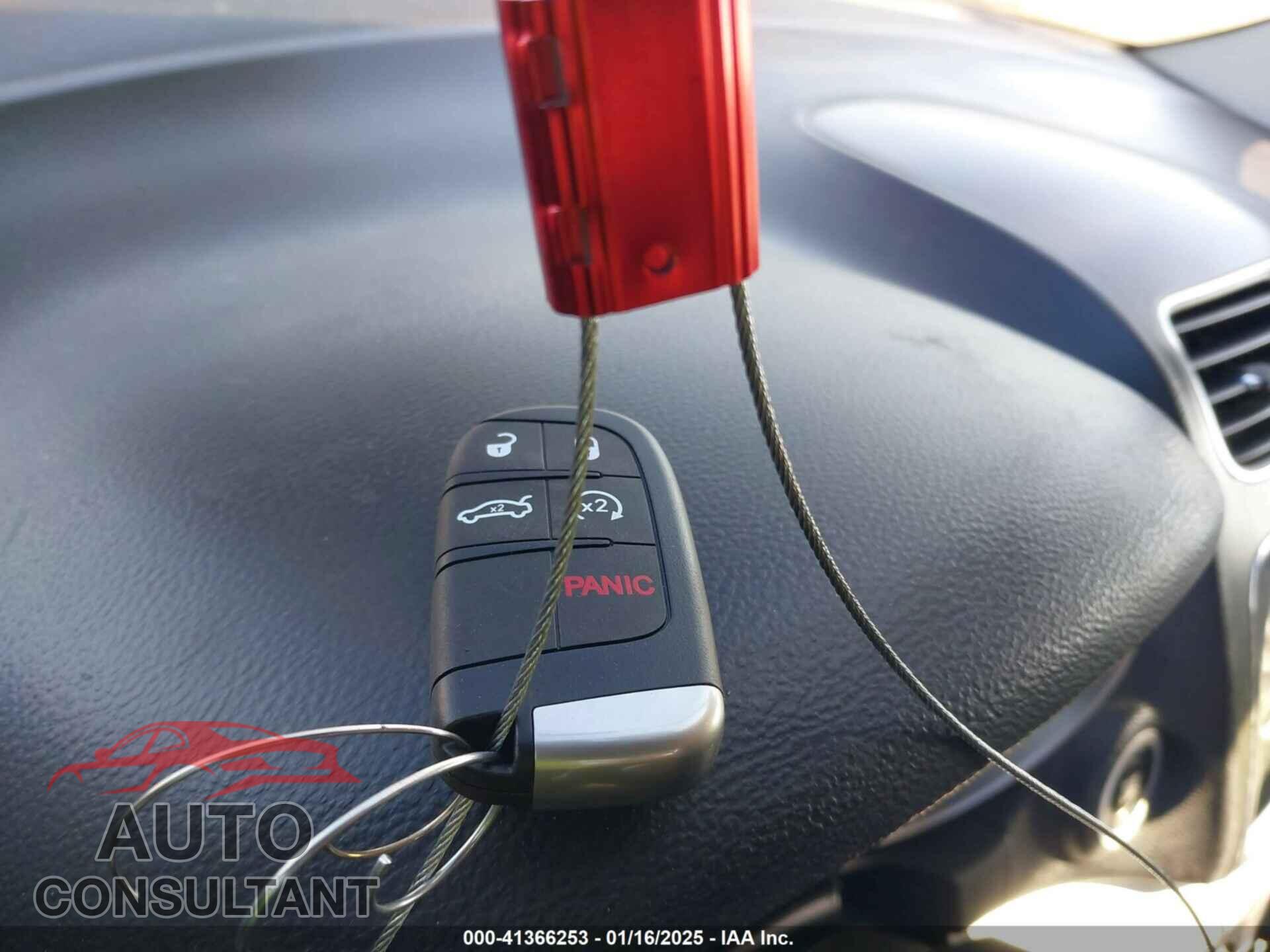 DODGE JOURNEY 2017 - 3C4PDCBG8HT519021