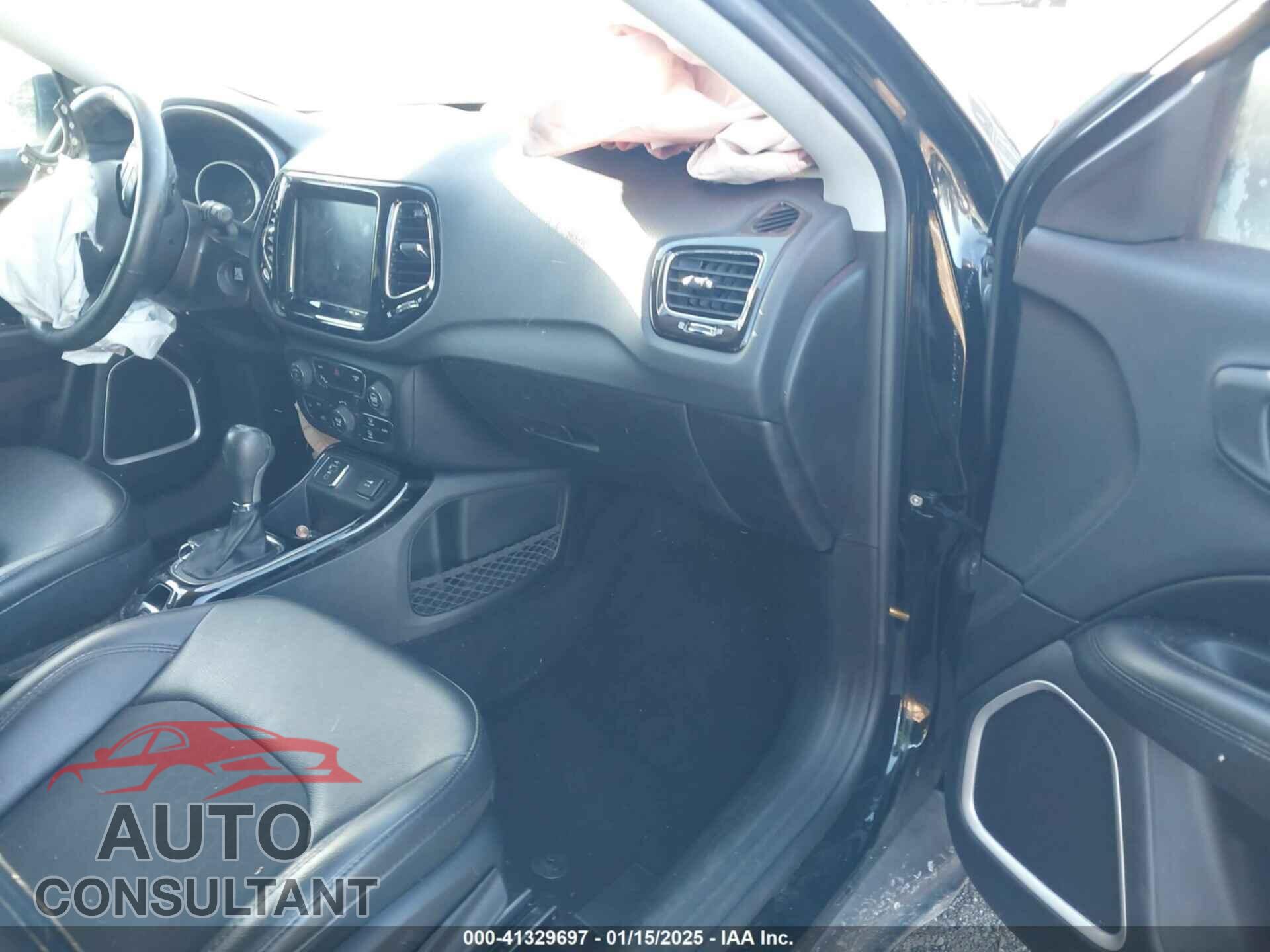 JEEP COMPASS 2019 - 3C4NJCBB5KT652539