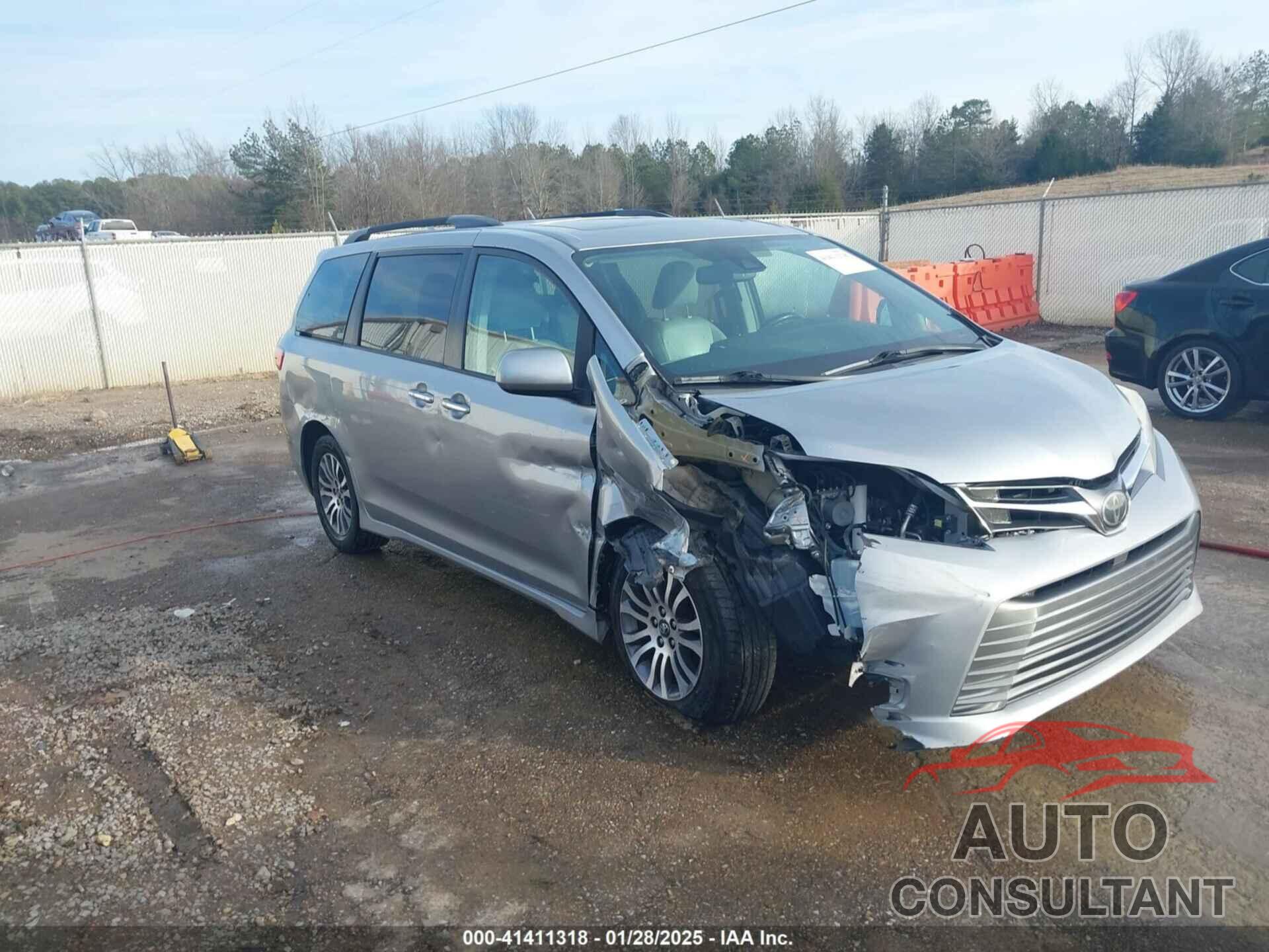 TOYOTA SIENNA 2018 - 5TDYZ3DC6JS928313