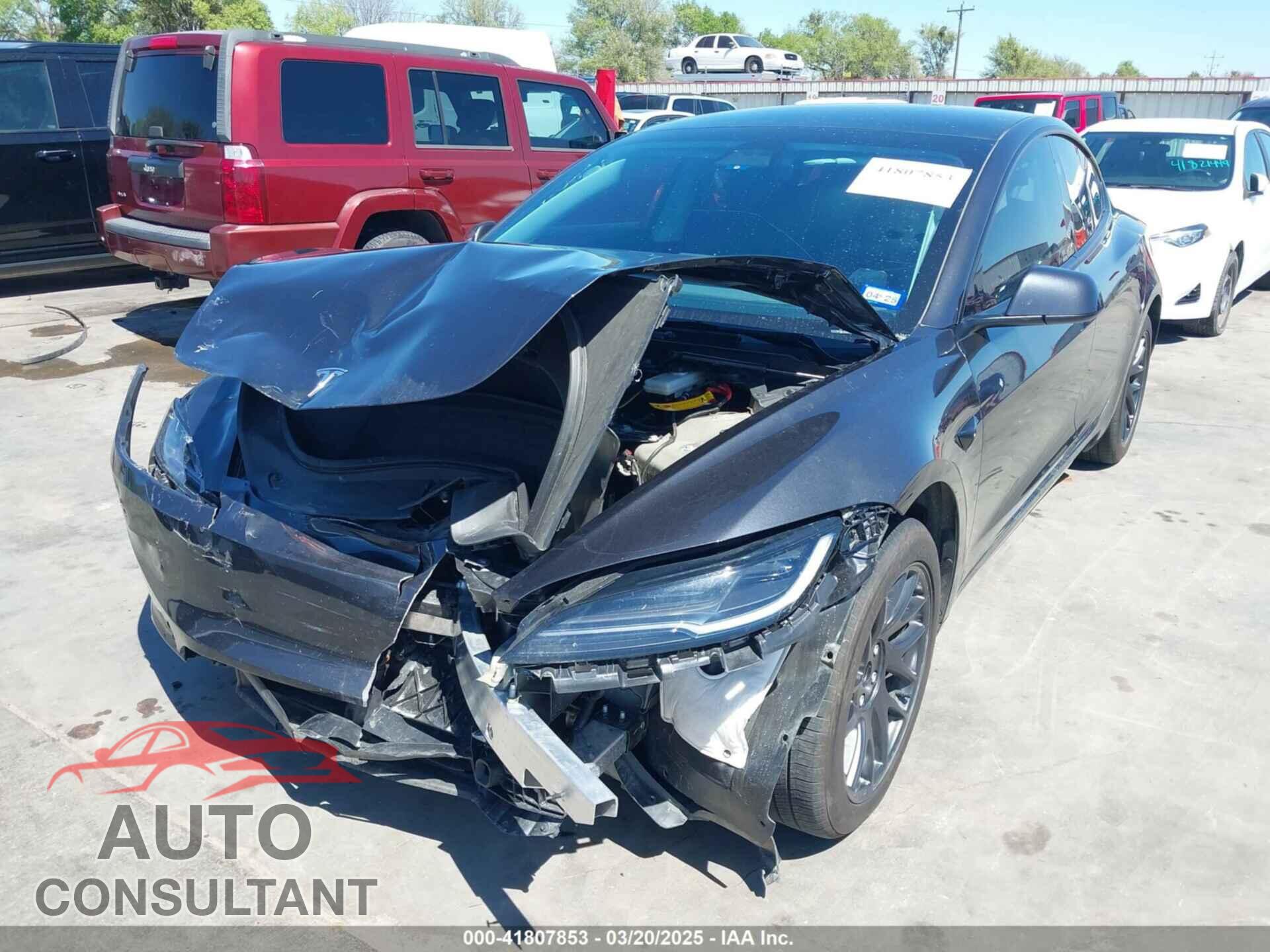 TESLA MODEL 3 2024 - 5YJ3E1EA5RF718857